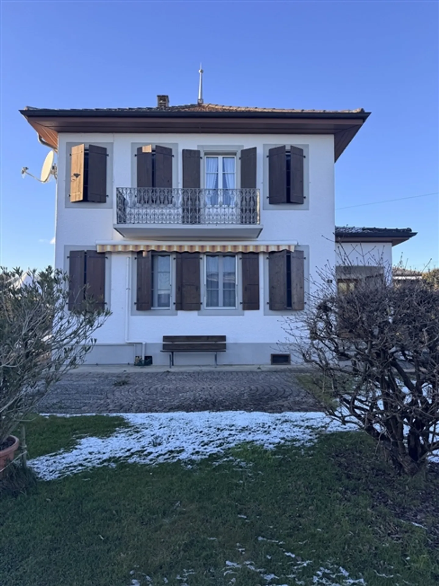 Villars-le-Grand, maison individuelle avec 3,5 pièces, 120 m² + jardin - Photo 1 sur 13