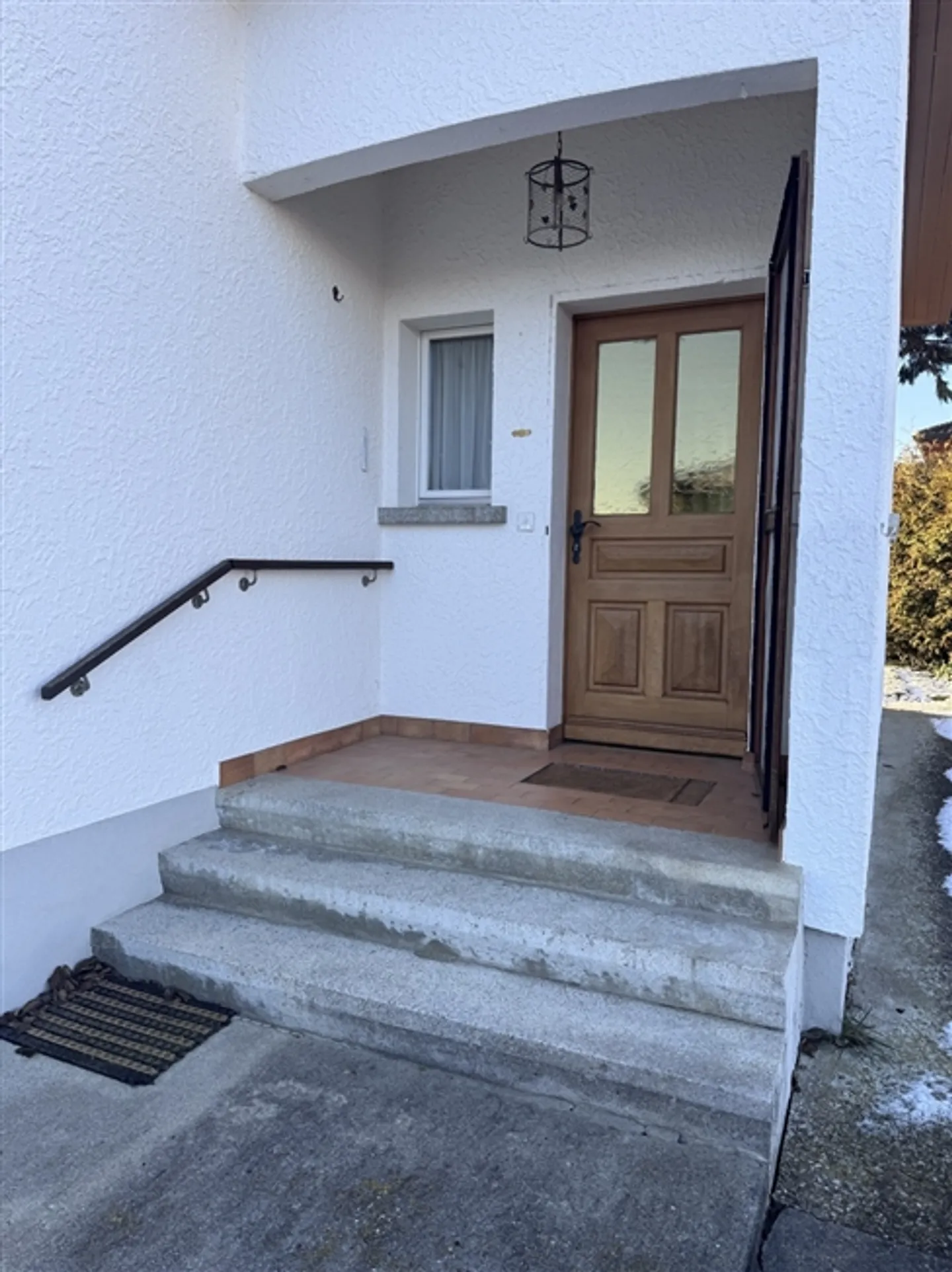 Villars-le-Grand, maison individuelle avec 3,5 pièces, 120 m² + jardin - Photo 4 sur 13