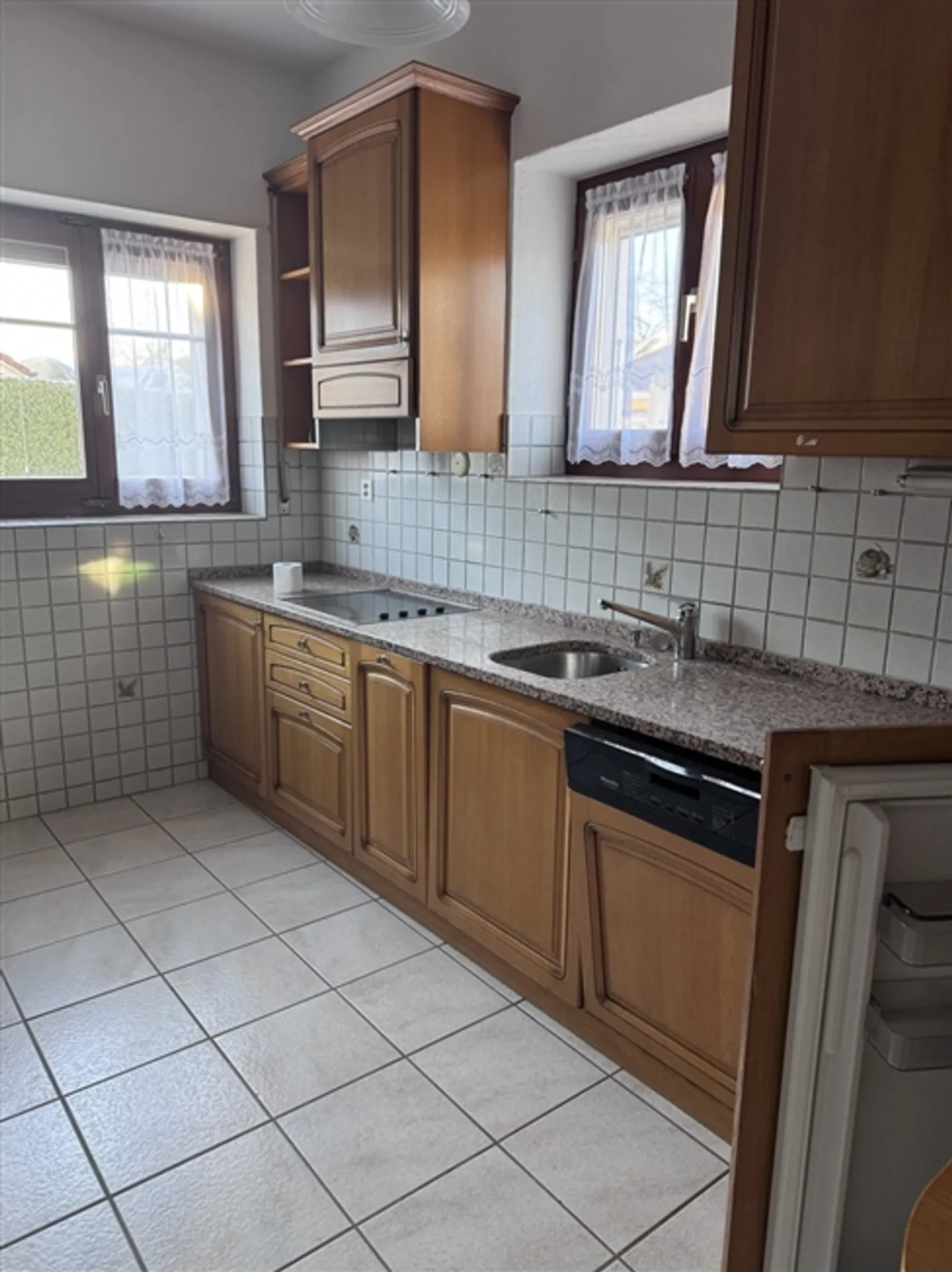 Villars-le-Grand, maison individuelle avec 3,5 pièces, 120 m² + jardin - Photo 6 sur 13