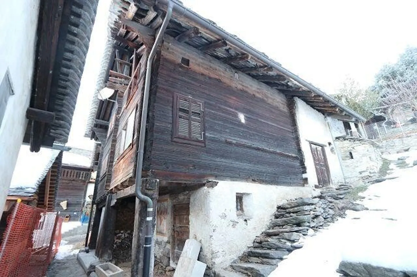 Charming Renovation Project in Rossura - Photo 1 of 7