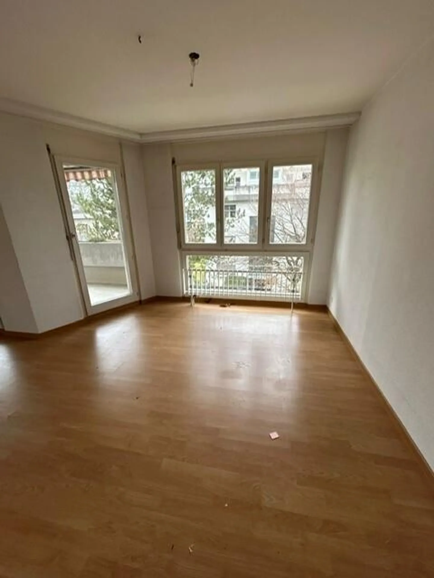 Helle 3.5 Zimmerwohnung per sofort zu vermieten! - Foto 2 von 5