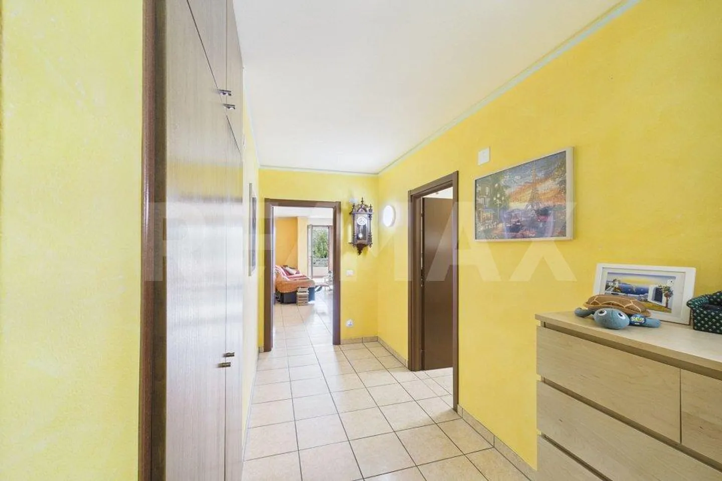 Appartamento di 4½ locali con giardino in posizione soleggiata - Foto 6 von 13