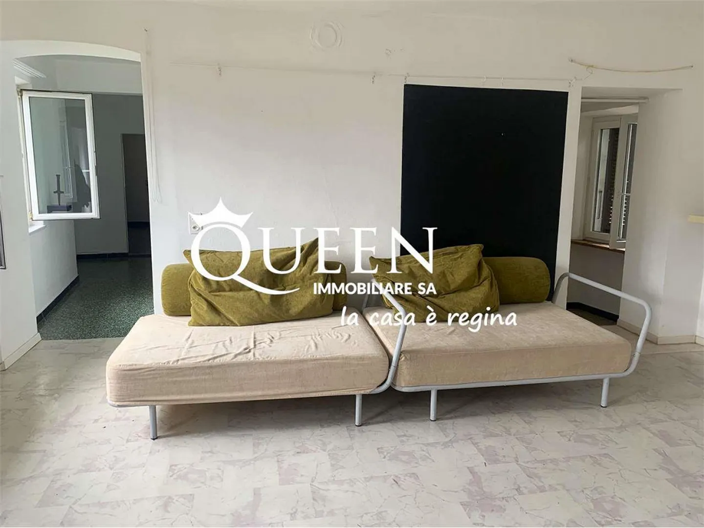 Novaggio: 8-room house, 308 sqm, in the nucleus with attached land 195 sqm - Photo 5 of 12