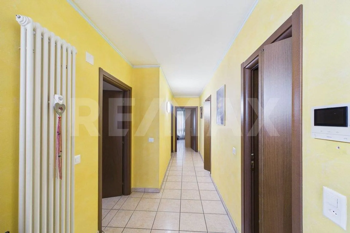Appartamento di 4½ locali con giardino in posizione soleggiata - Foto 7 von 13