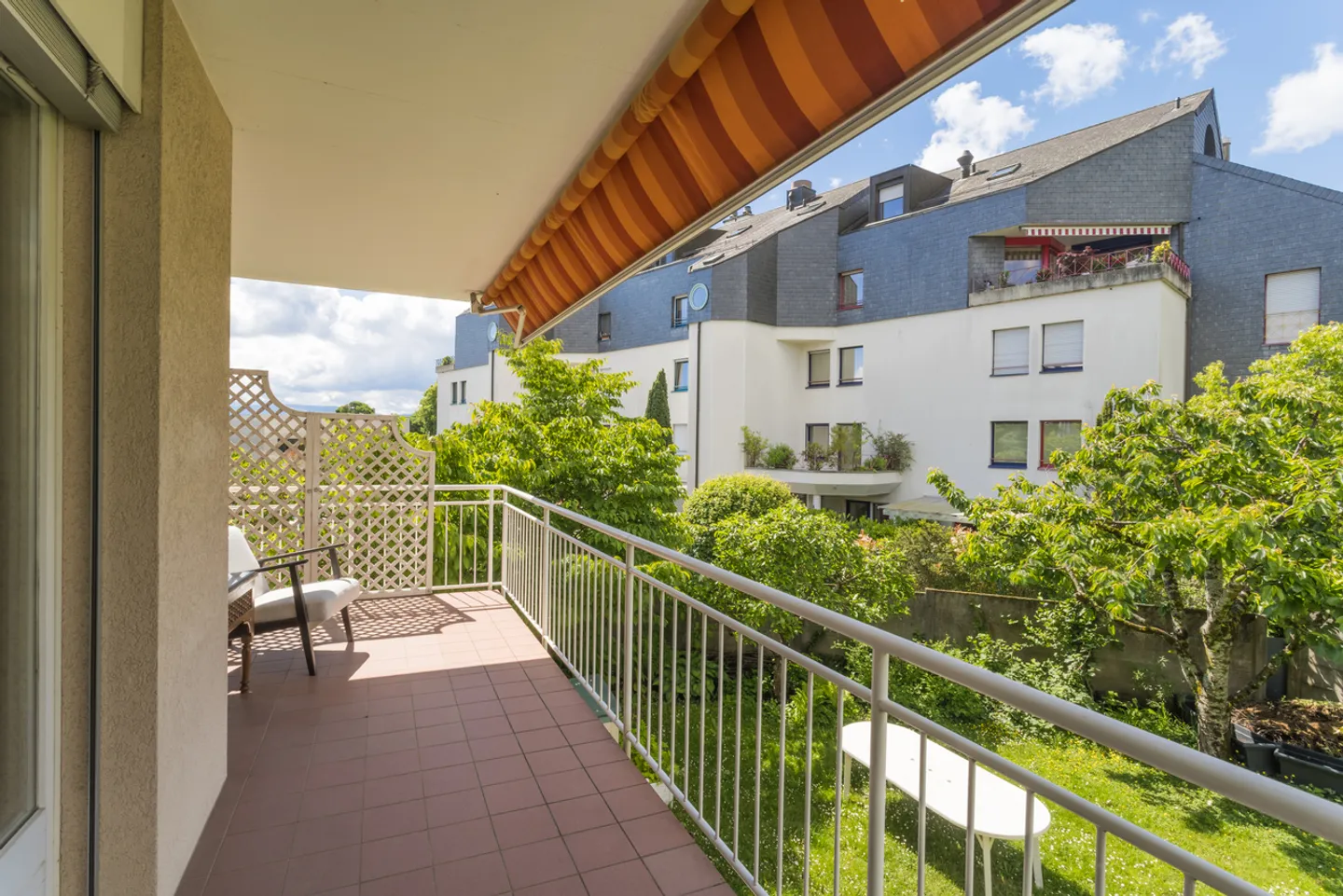 Funktionale Wohnung mit geräumigem Wohnzimmer und Balkon - Foto 5 von 6
