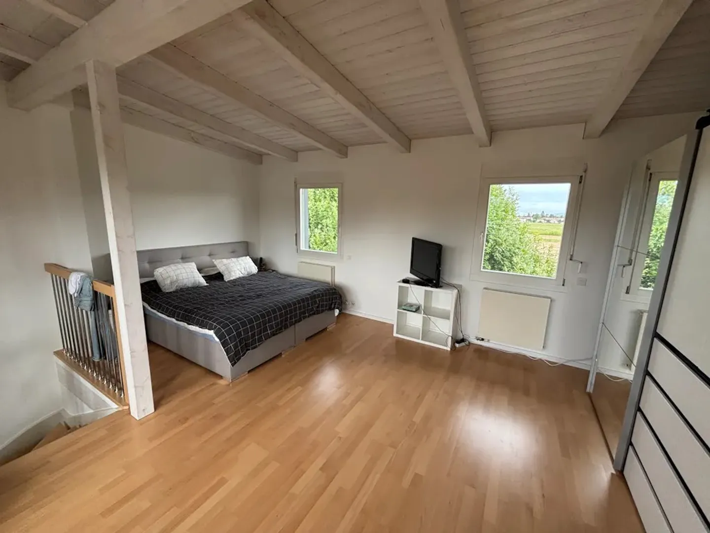 Casa singola in affitto - Foto 2 di 10