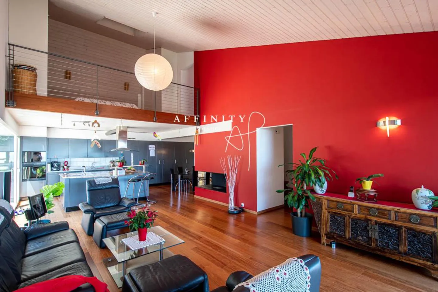 8-Zimmer-Haus - Foto 1 von 13