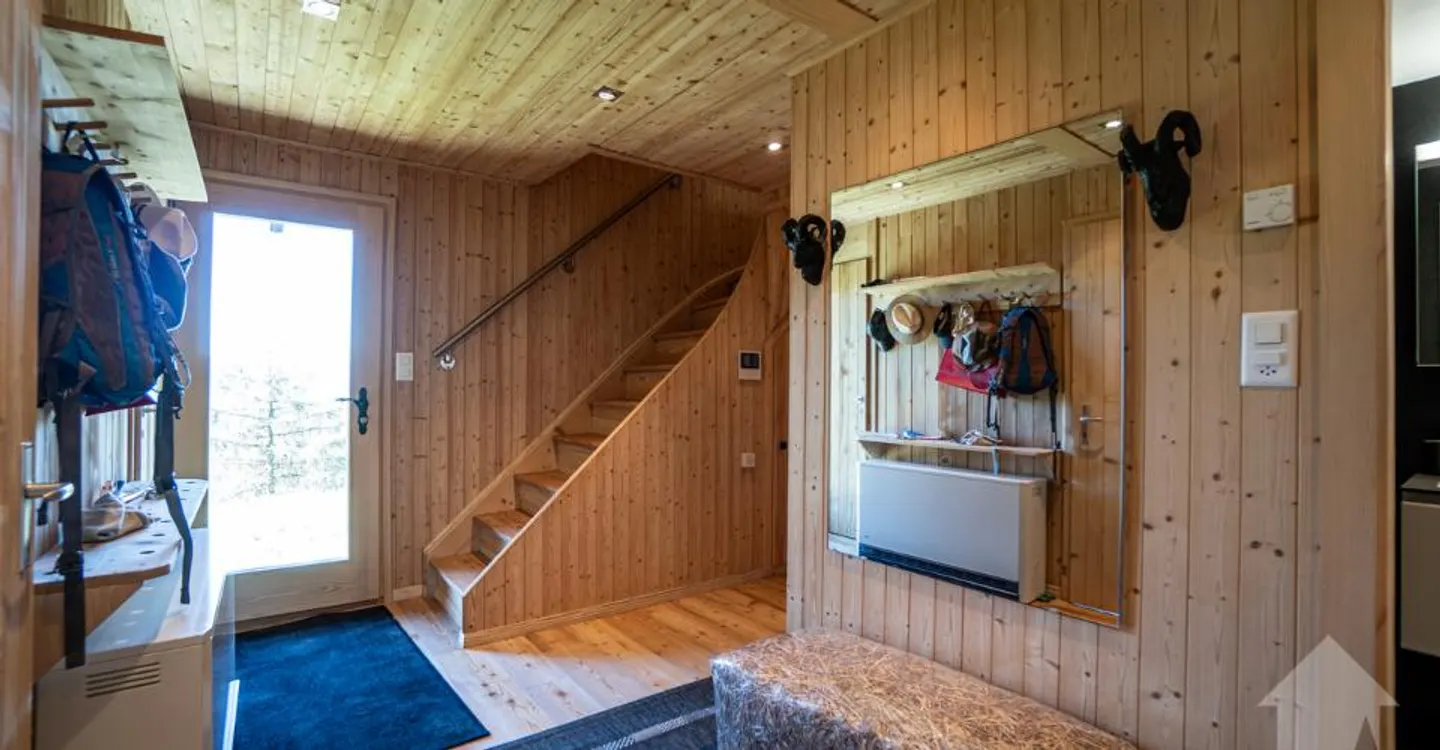 Charming chalet surrounded by nature with stunning views - Photo 12 of 12