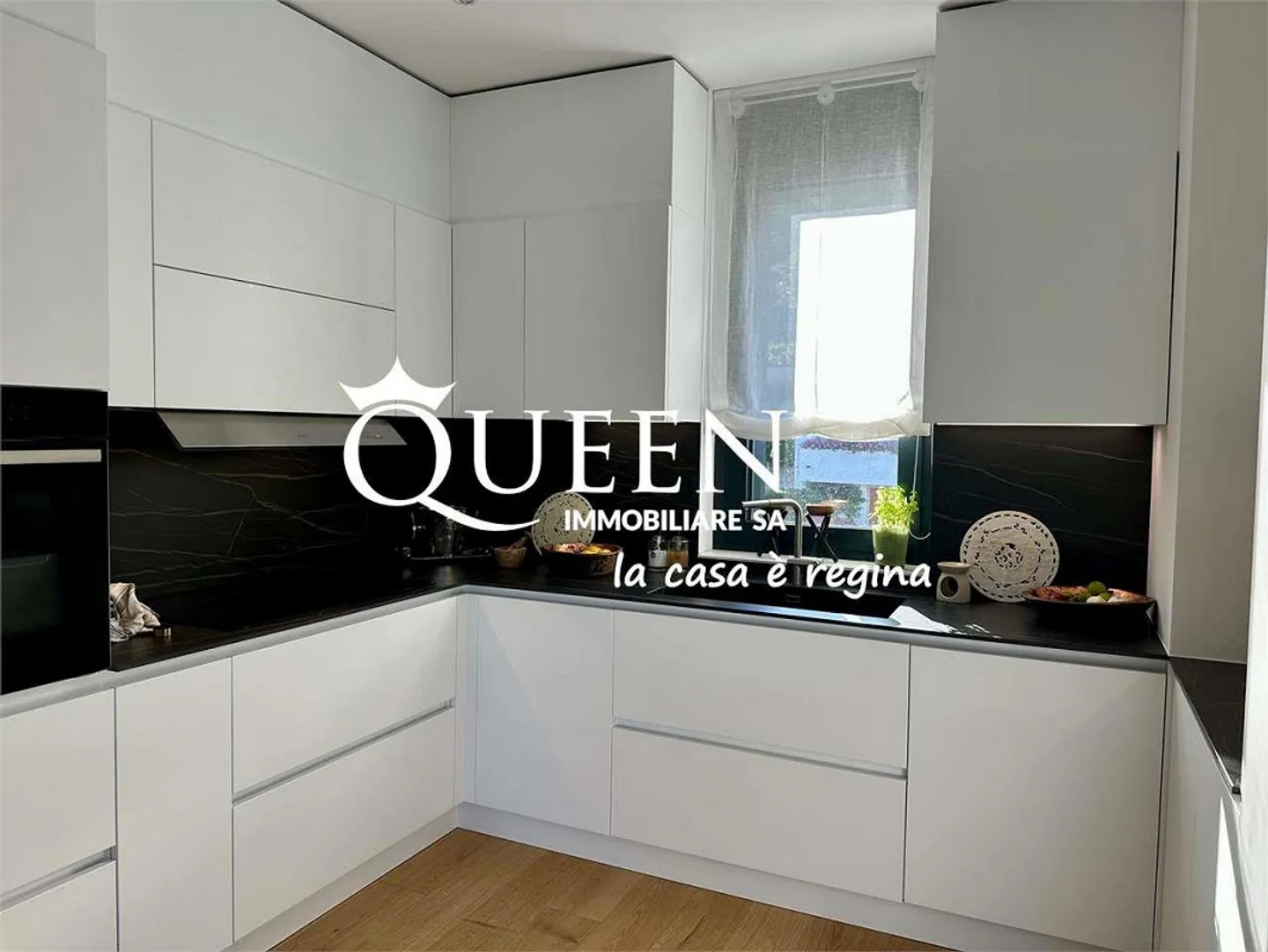 Montagnola : Penthouse avec 4,5 pièces, 192 m², meublé, terrasse, vue sur le lac - Photo 5 sur 9