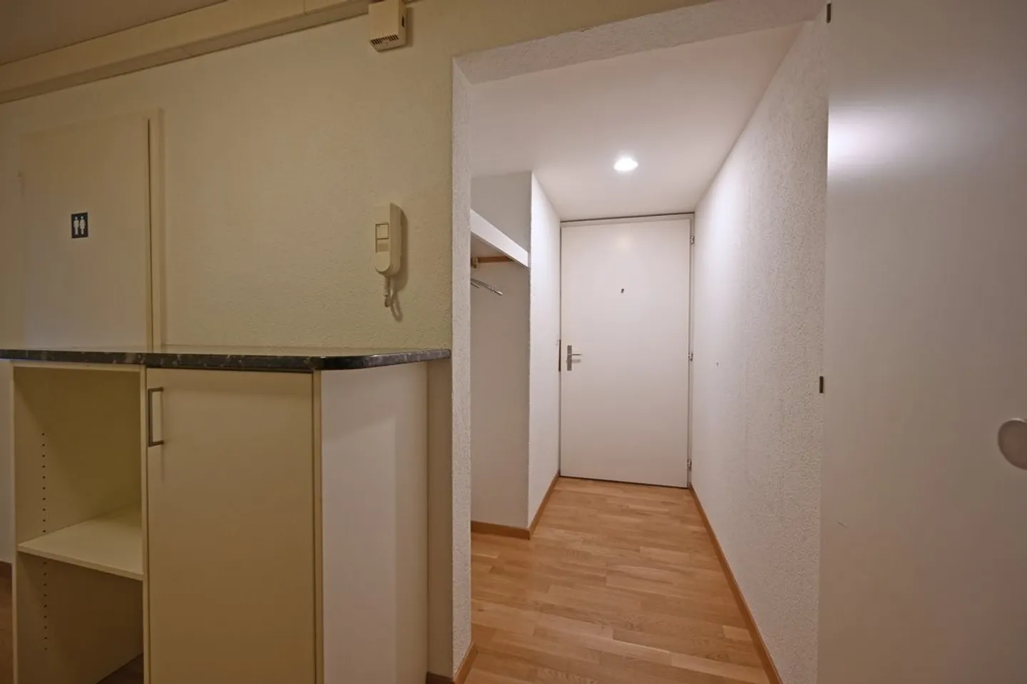 LA TUA NUOVA LOCATION COMMERCIALE NELLA LÄNGGASSE - Foto 4 di 8