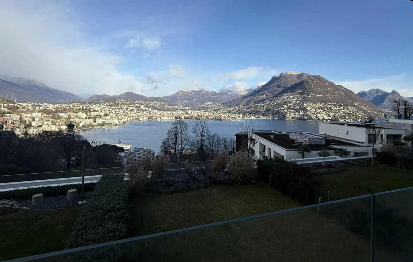 Exclusive Apartment with Breathtaking View - Photo 3 of 5