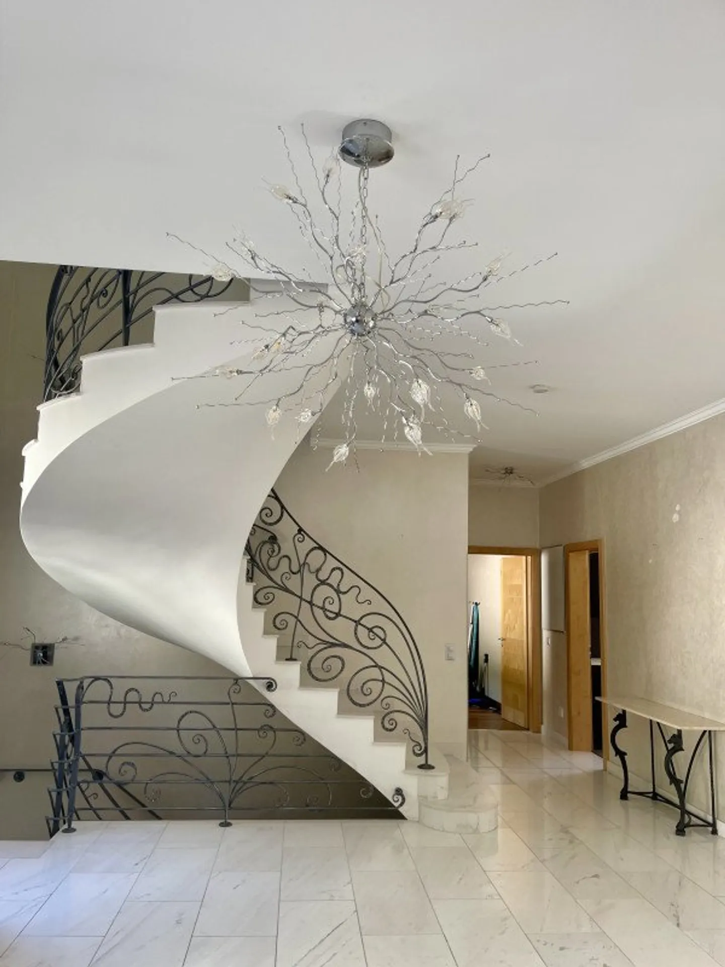 Einfamilienhaus mieten - Foto 2 von 13