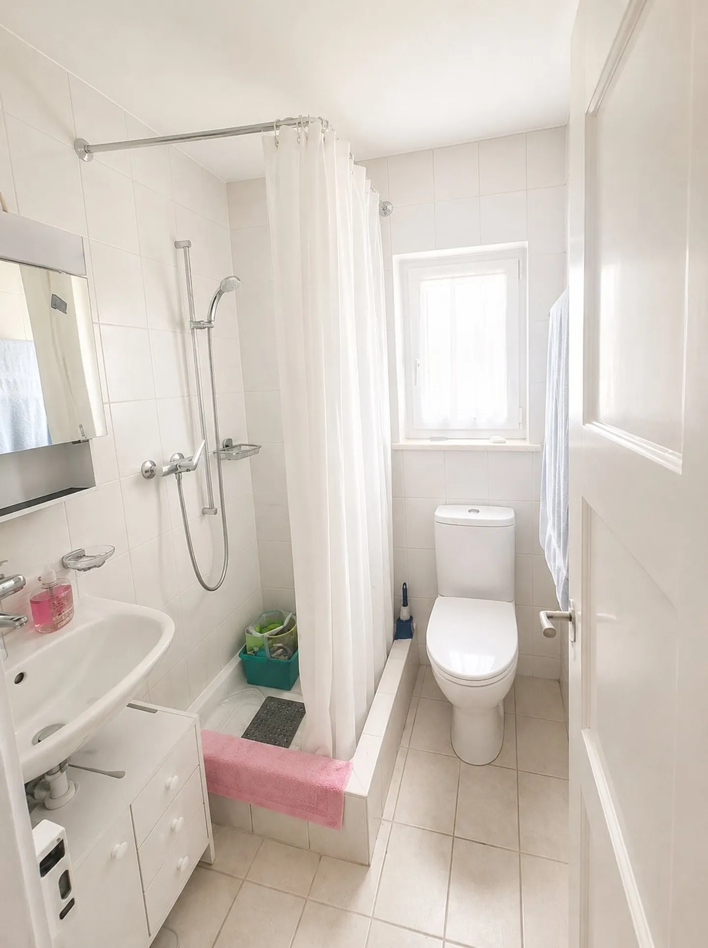 Small, charming 3-room apartment for rent - Photo 4 of 9
