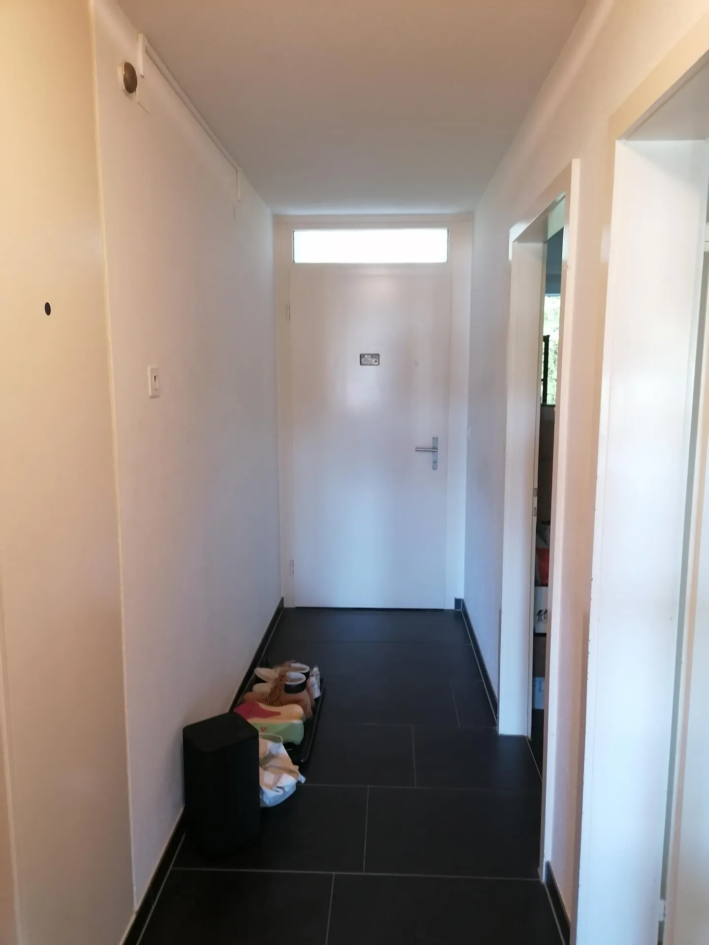 Well-kept bright 2-room apartment - Photo 4 of 8
