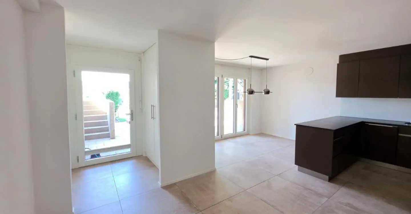 Geräumige vollständig renovierte Einzelvilla - Foto 13 von 13