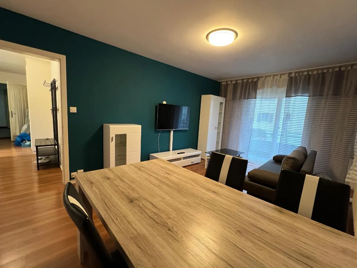 3 Room Furnished Apartment - Photo 1 of 5