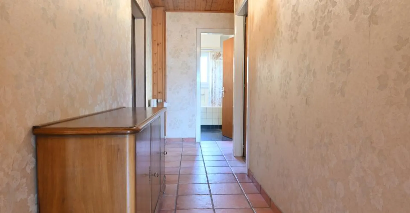 3-room apartment of approximately 71 m2, sold unfurnished, with two balconies totaling approximately 15 m2 - Photo 12 of 17