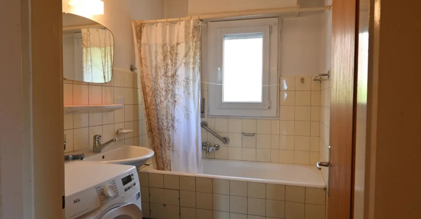 3-room apartment of approximately 71 m2, sold unfurnished, with two balconies totaling approximately 15 m2 - Photo 14 of 17