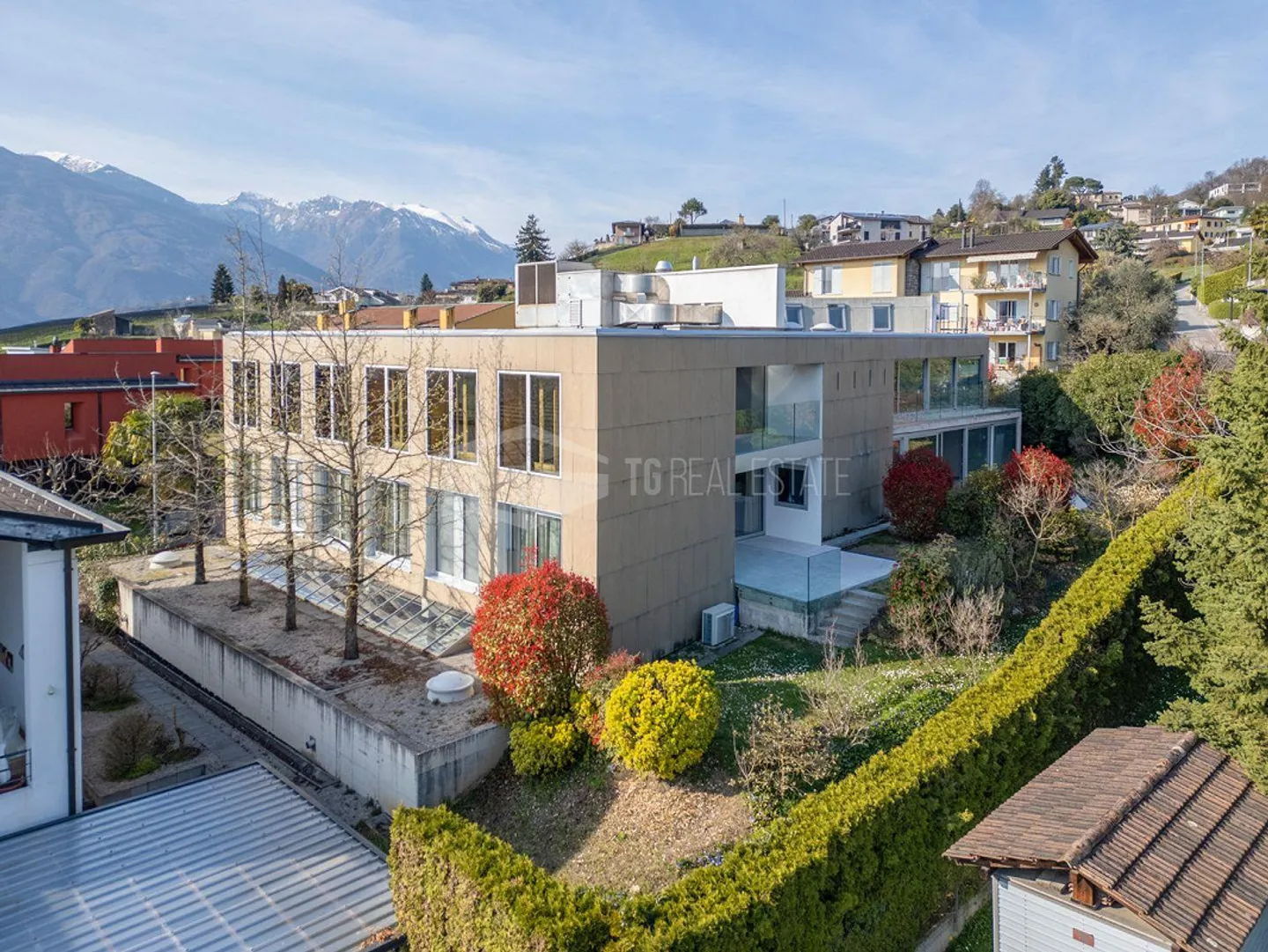BRAND NEW APARTMENT IN A QUIET AREA - Photo 14 of 14