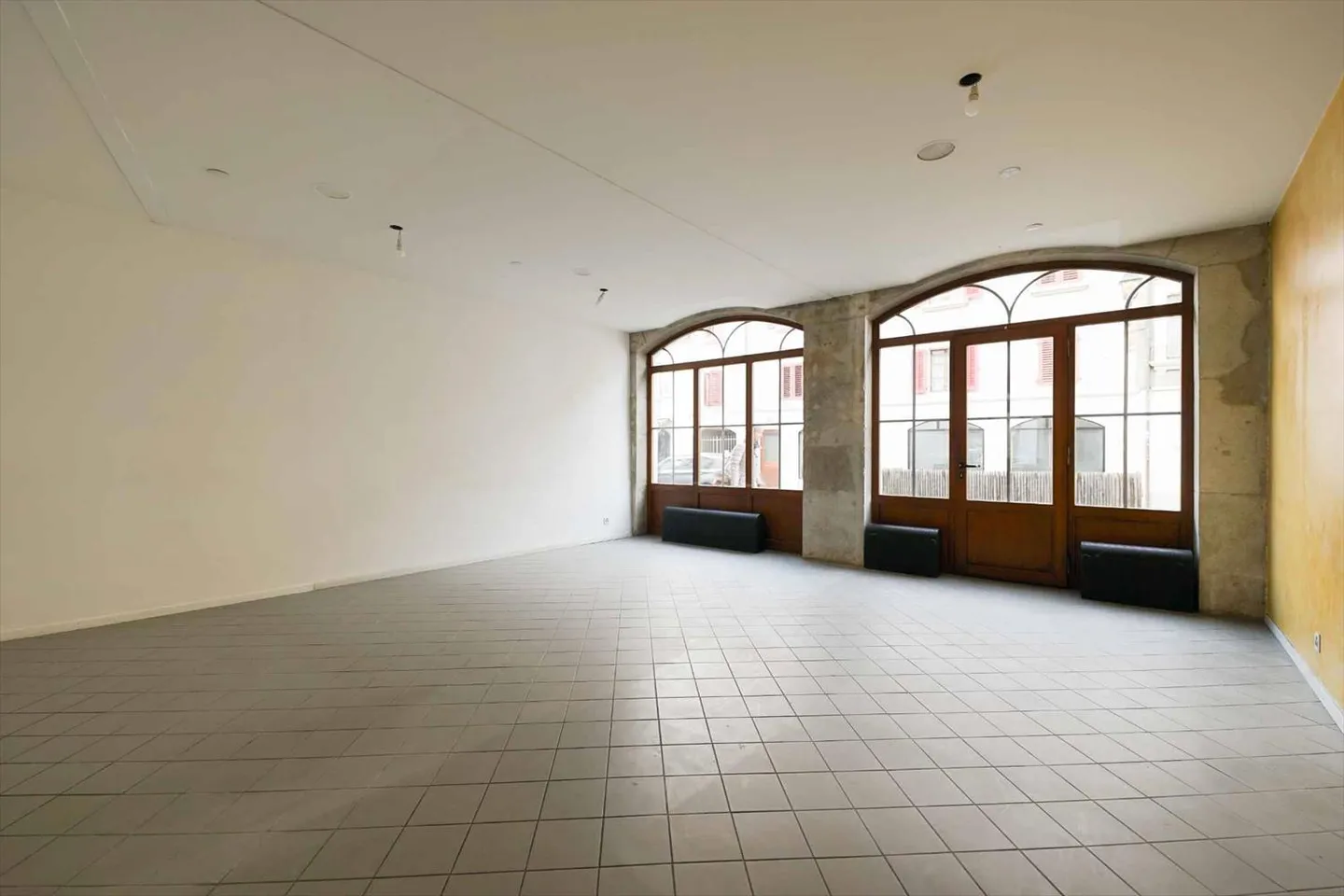 Arcade - Photo 2 of 6