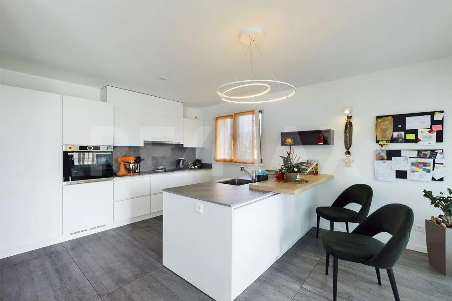Vivre dans un complexe résidentiel moderne et unique - Photo 5 sur 13