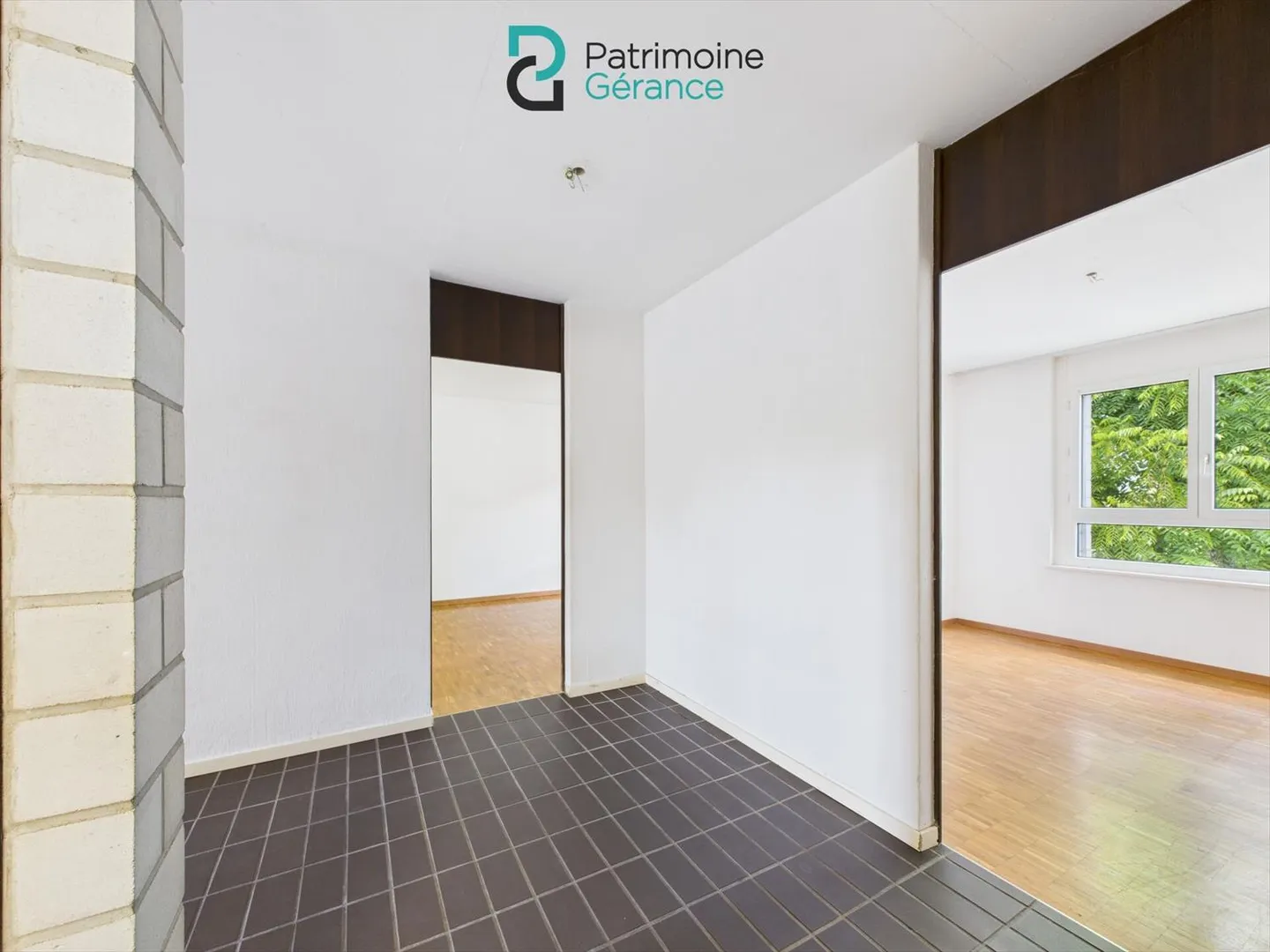 Four-room apartment with balcony - Photo 8 of 11