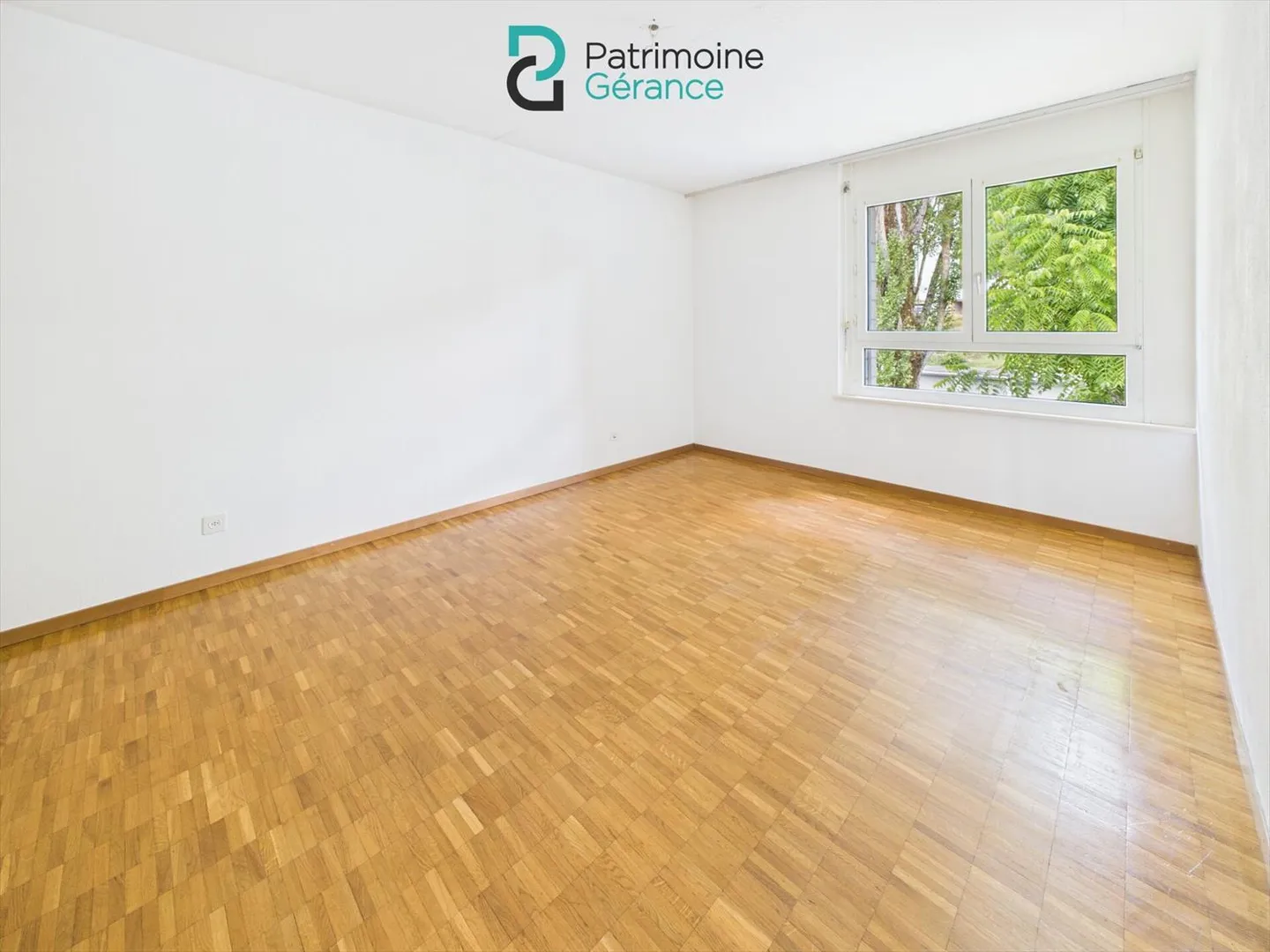 Four-room apartment with balcony - Photo 7 of 11