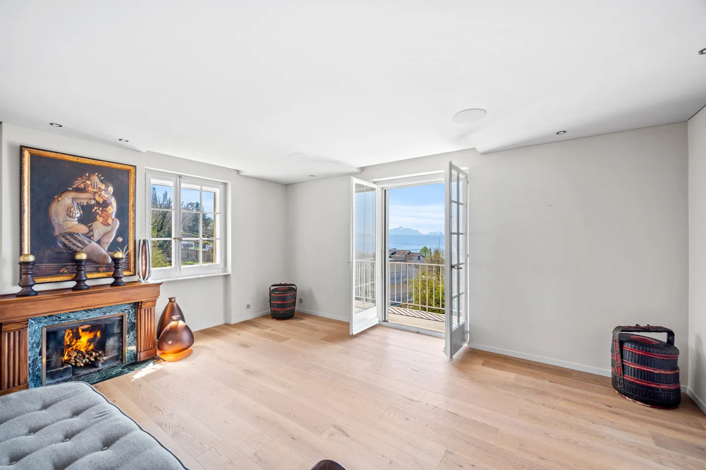 Stunning renovated property with panoramic views in Lutry - Photo 12 of 23