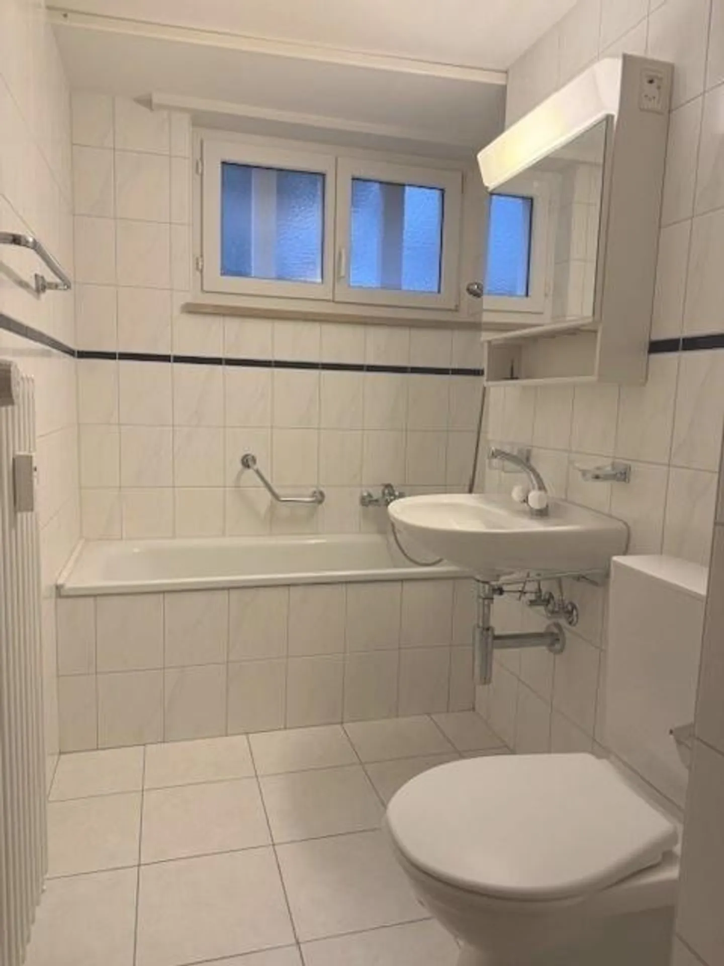 LIVING IN THE VILLAGE CENTER OF DUGGINGEN - Photo 6 of 7