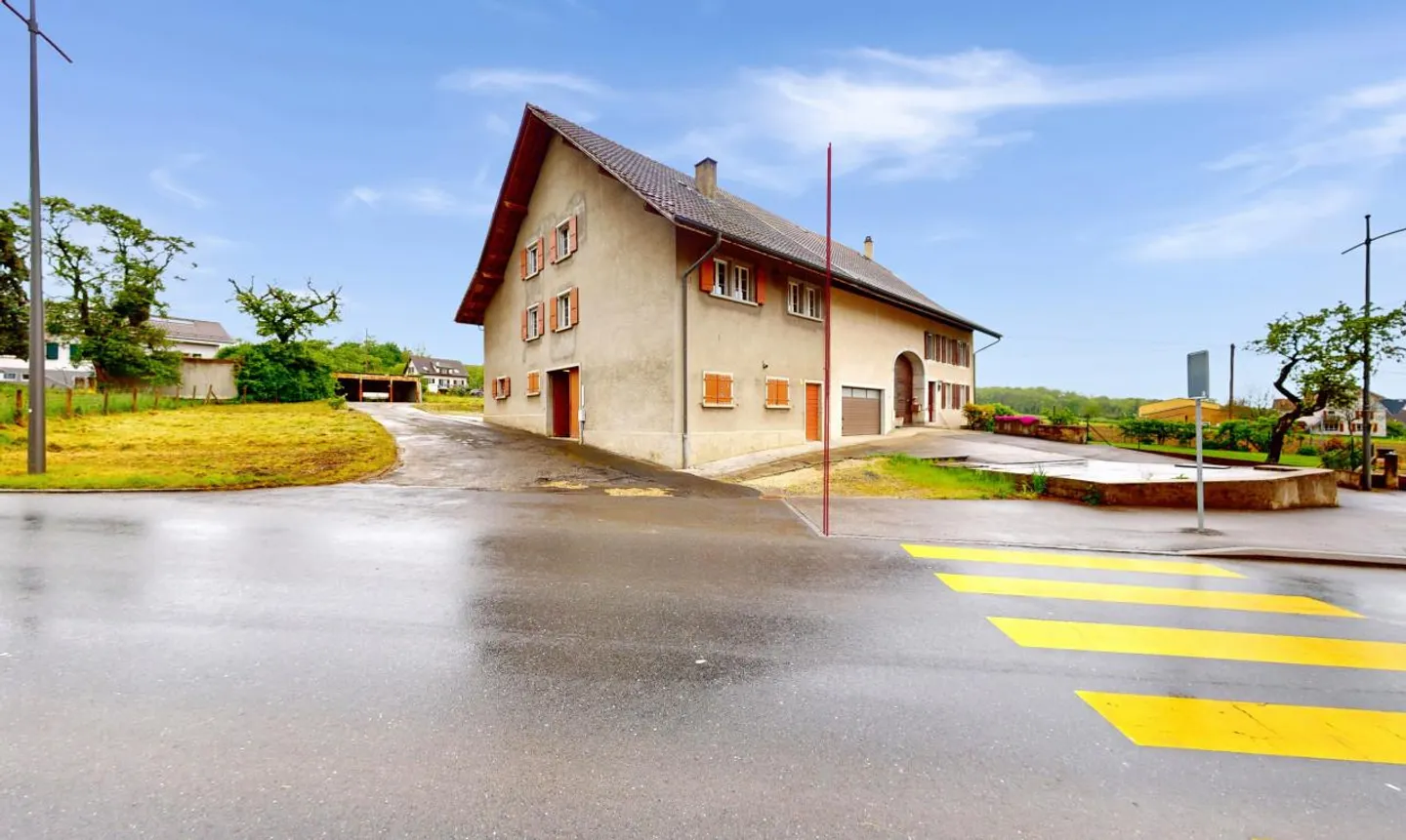 A house to reinvent according to your desires! - Photo 11 of 13