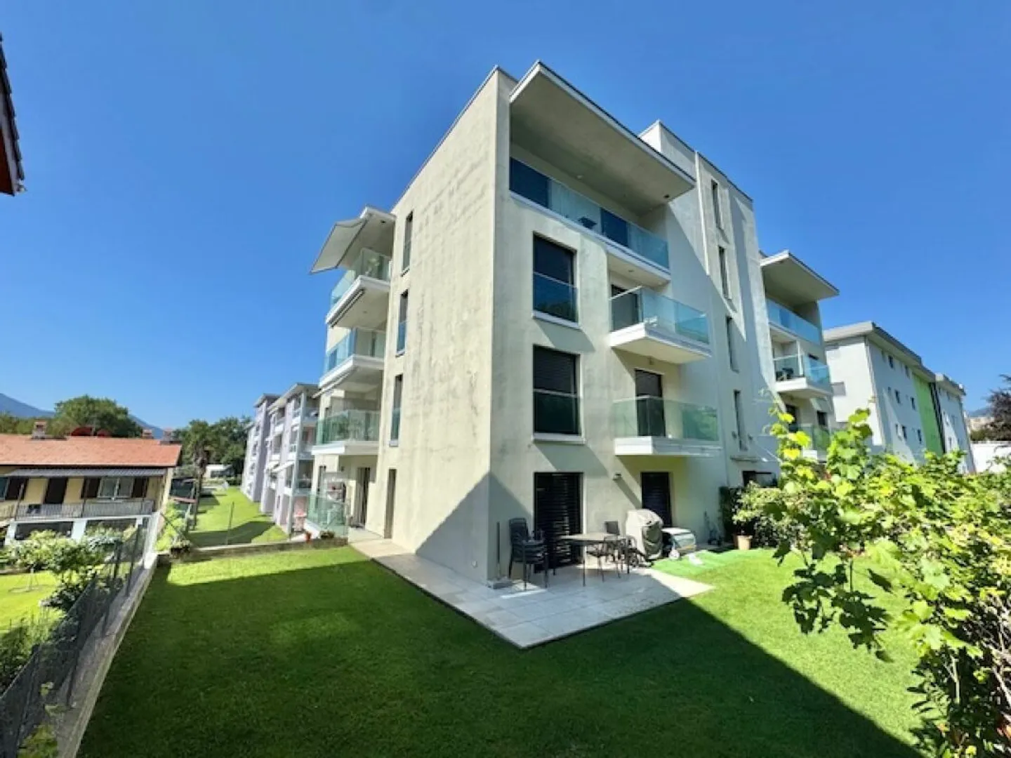 Appartamento moderno di 3,5 locali in vendita nel centro di Locarno - Foto 1 di 19