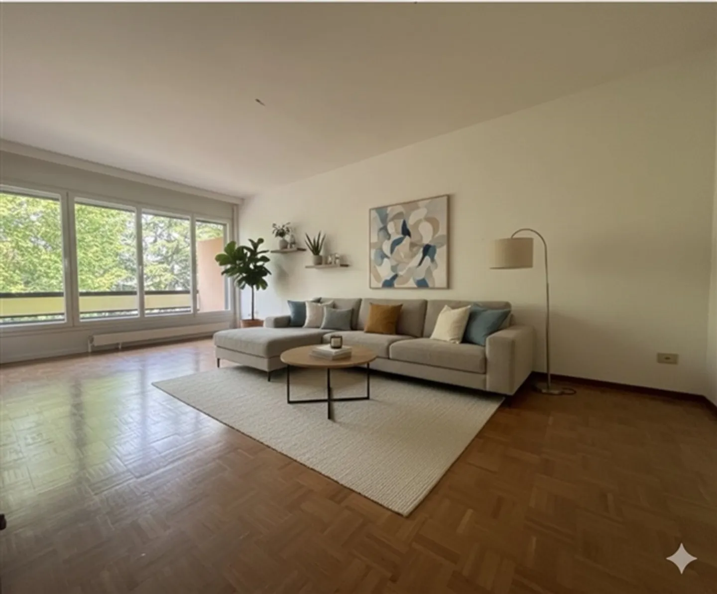 Excellent investment opportunity in Lugano renovated 3.5-room apartment with terrace. - Photo 4 of 5