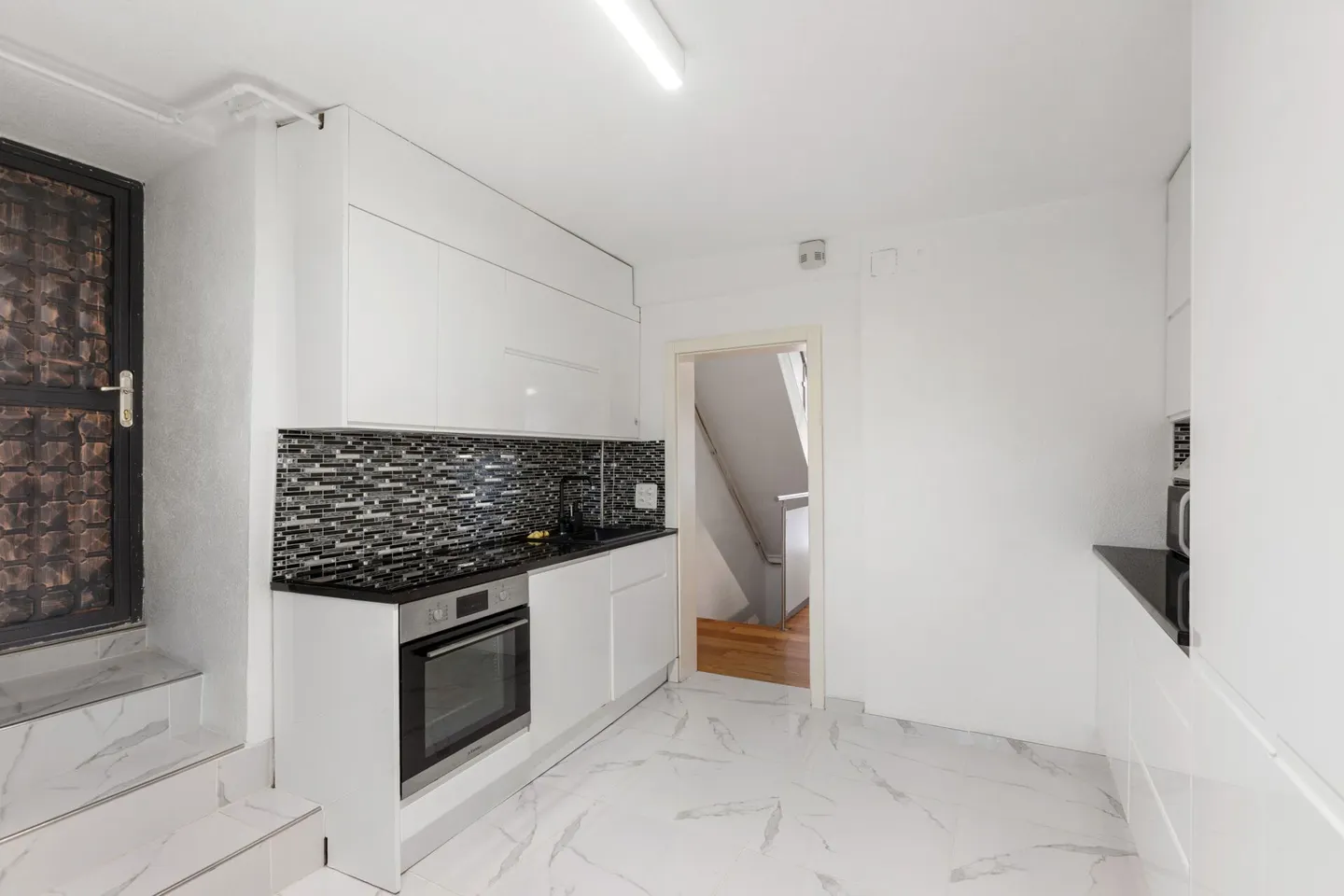 6½-Room Single-Family House with Spacious Attic - Photo 7 of 26