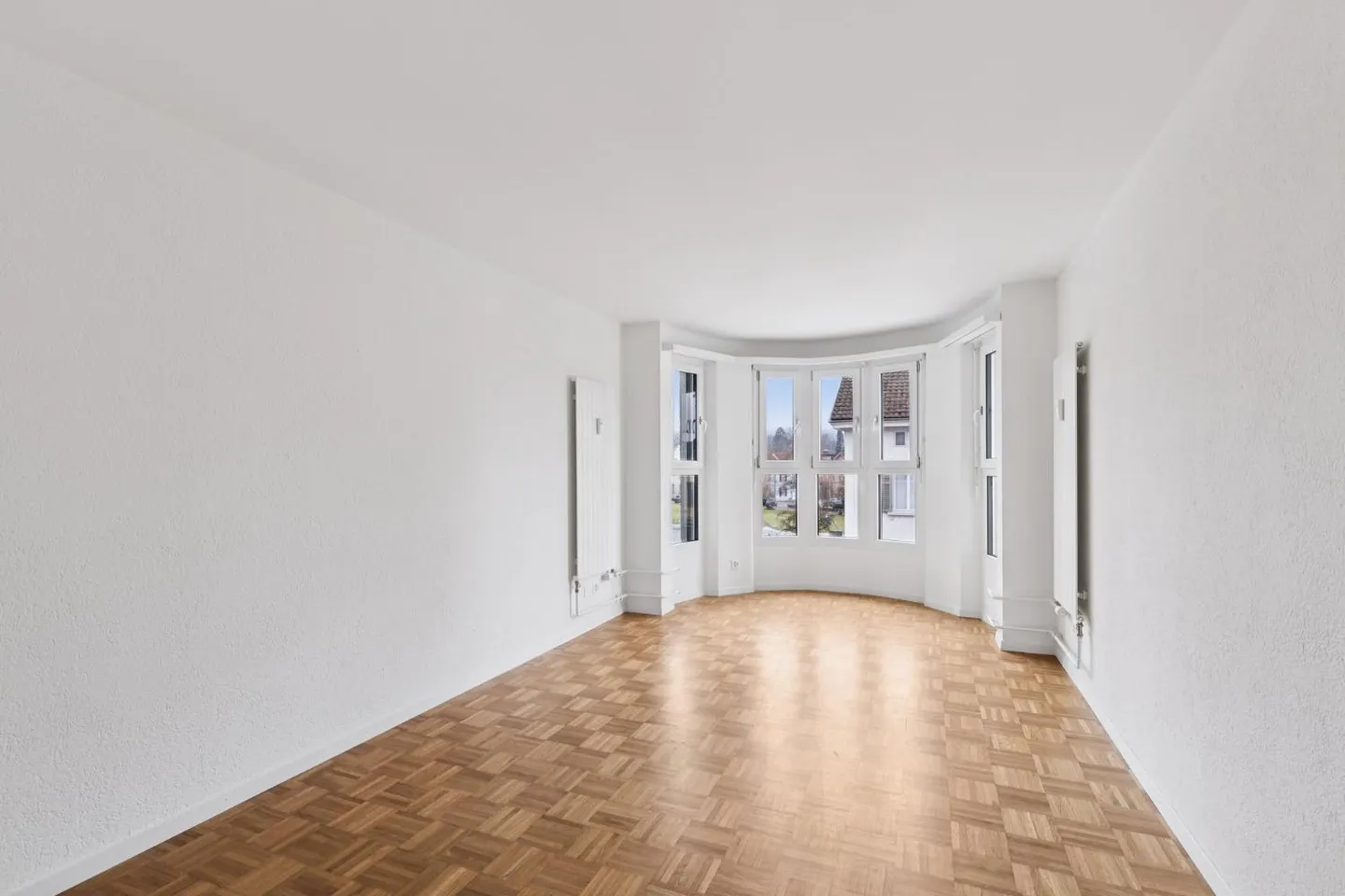 First rental after renovation - Spring promotion 1 month free living - Photo 9 of 10