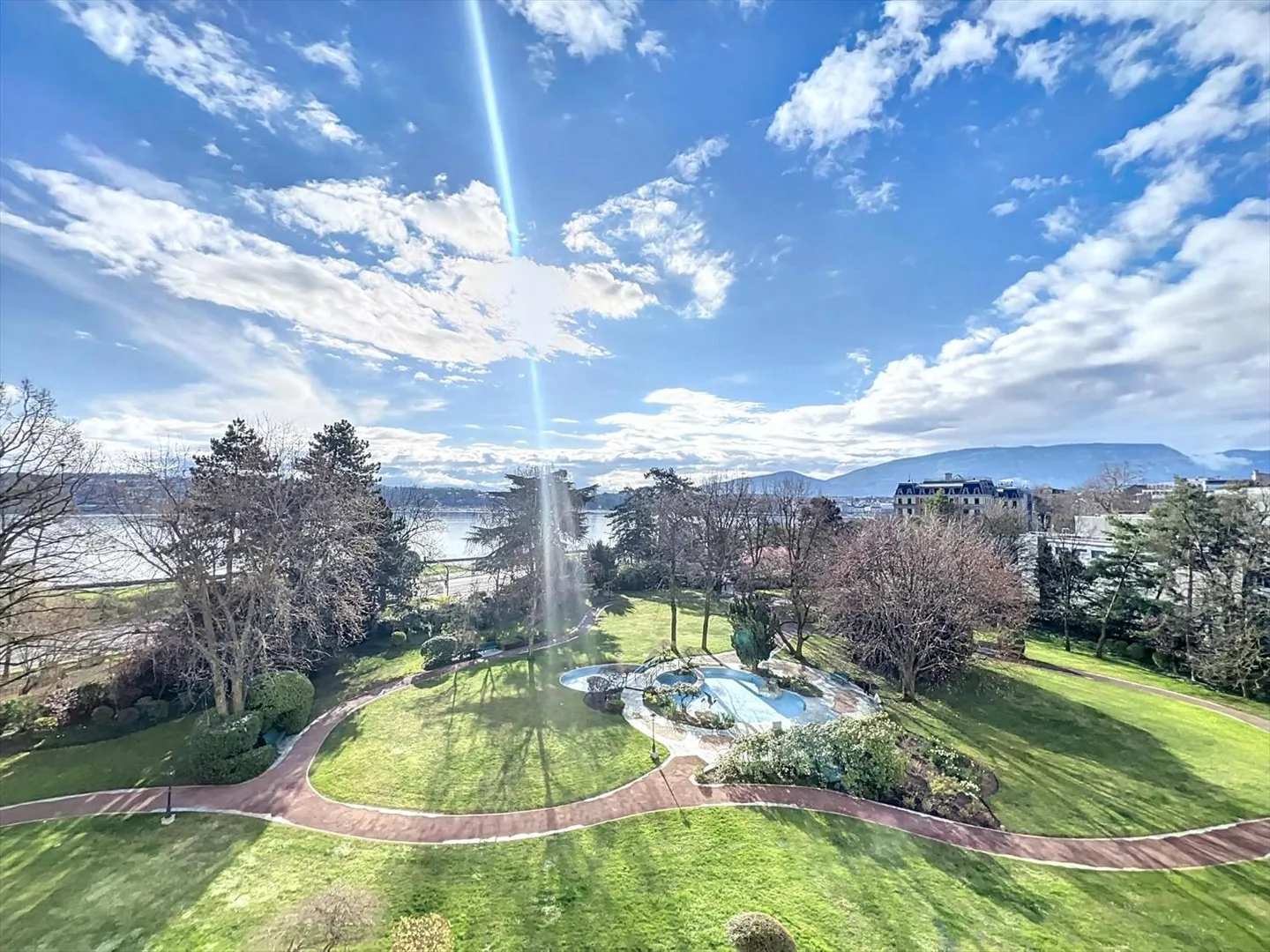 Appartement 7 pièces - Photo 1 sur 10