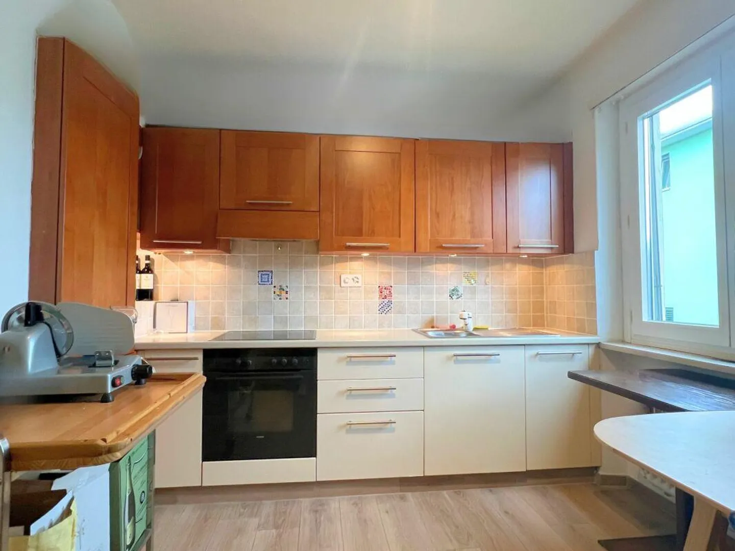 Appartement de 3,5 pièces, meublé, avec balcon - Photo 2 sur 12