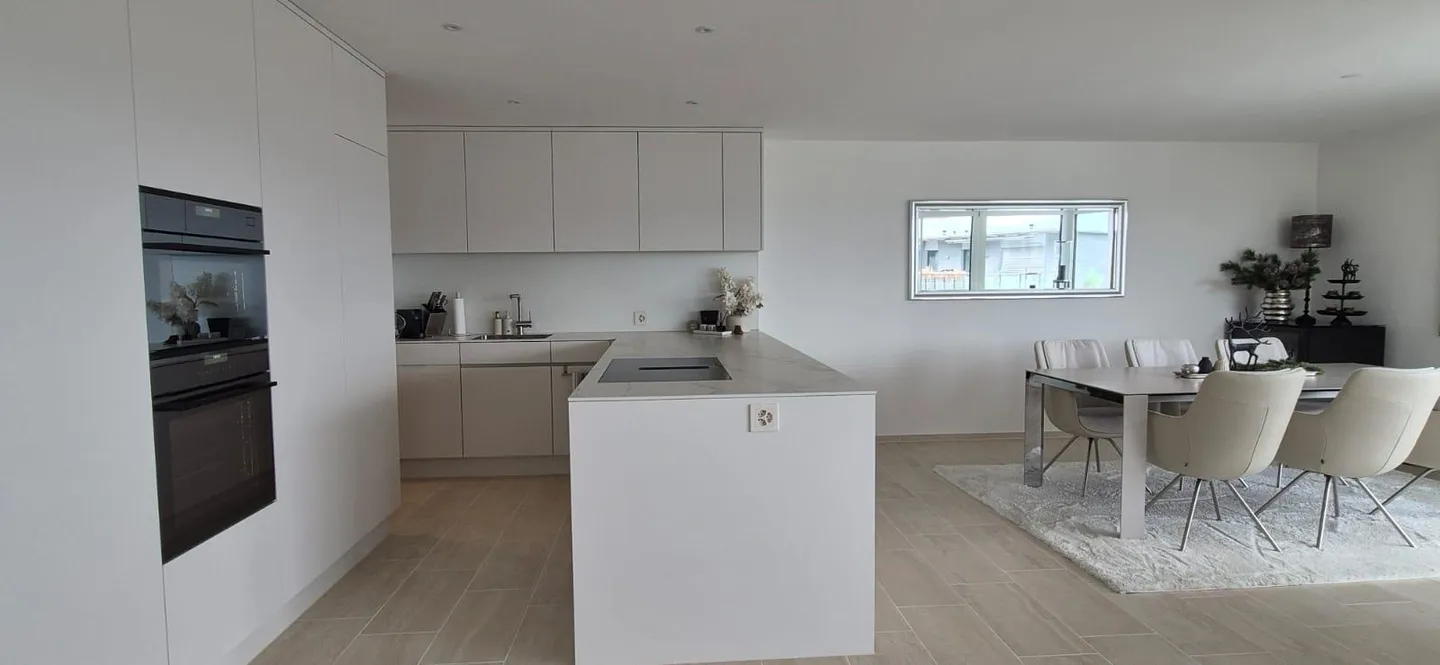 Appartement exclusif de 3,5 pièces avec vue imprenable sur le lac - Photo 5 sur 14