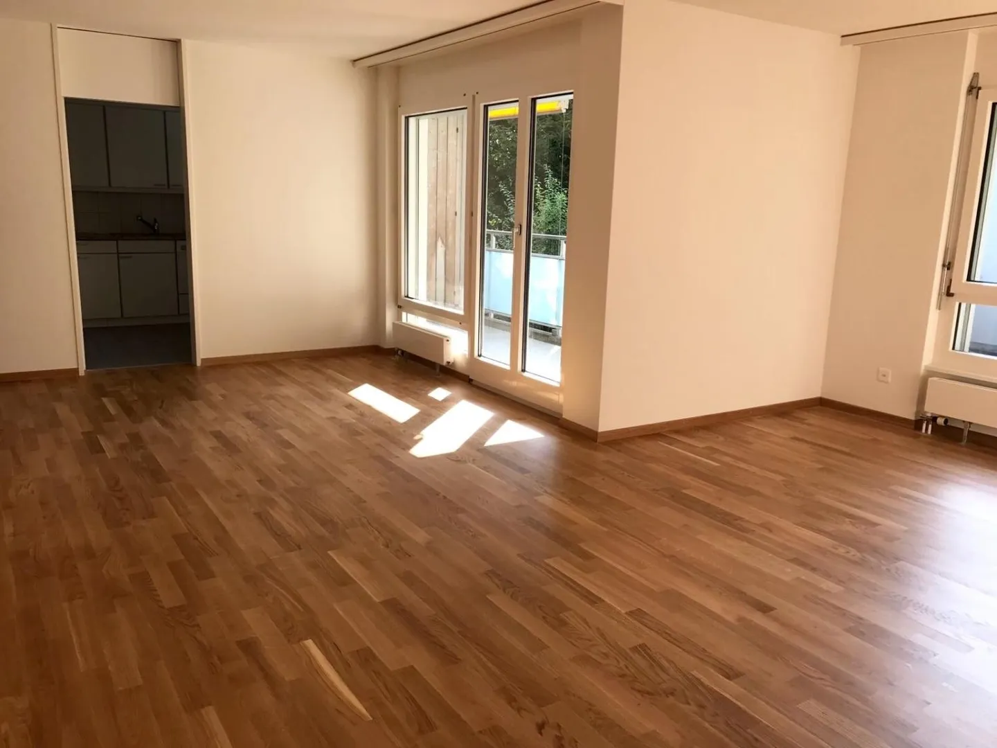 Appartamento luminoso 3.5 locali - Foto 2 di 7