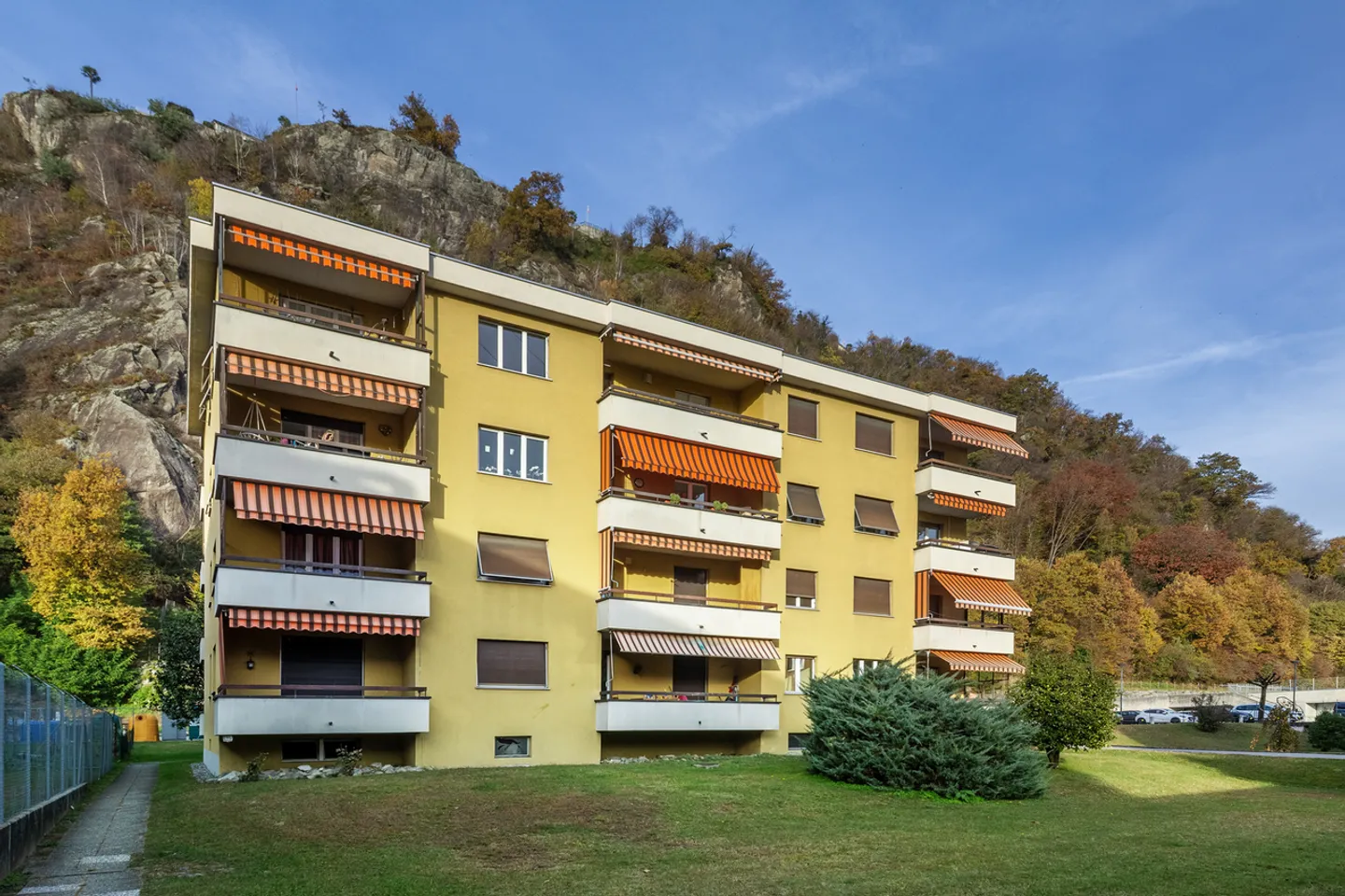 Ideal solution for those seeking practicality and convenience - Photo 1 of 6