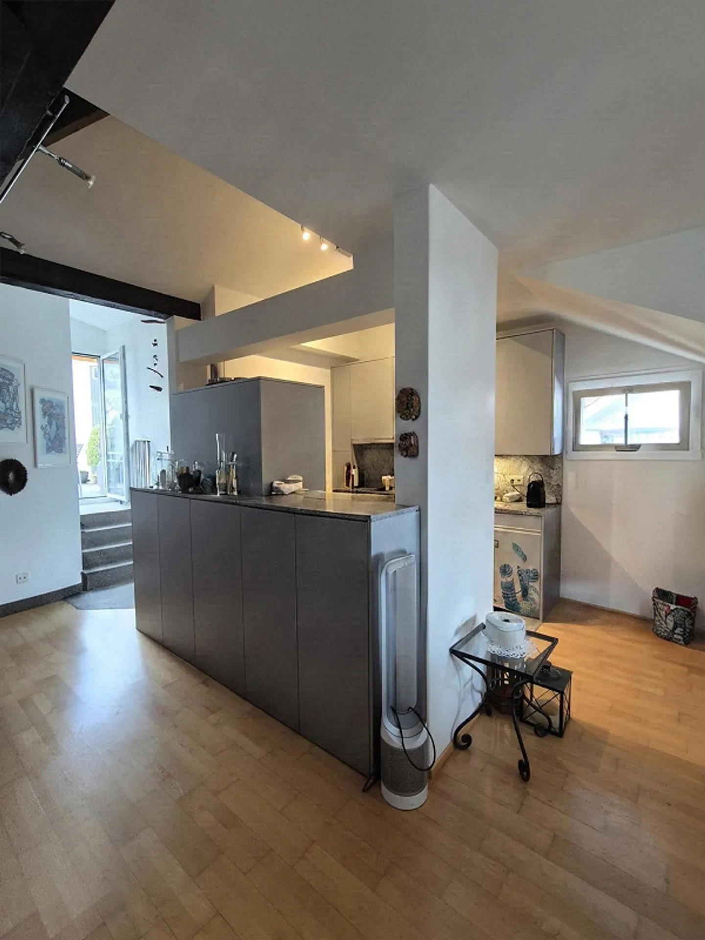 Appartamento Attico di 3,5 Stanze con Terrazza Privata sul Tetto - Foto 6 di 12