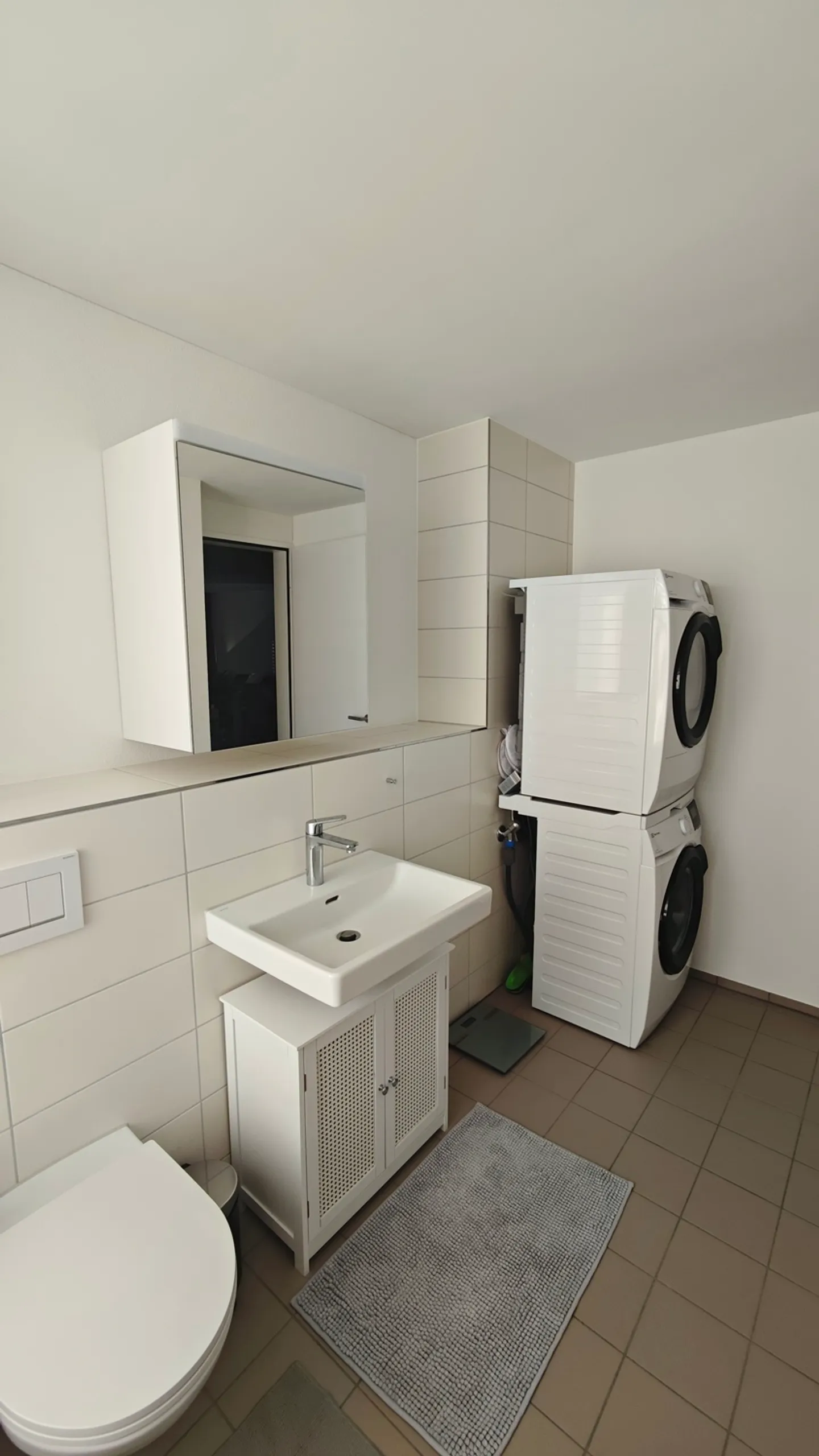 APPARTEMENT 2½ PIÈCES À EMMENBRÜCKE (LU), MEUBLÉ, TEMPORAIRE - Photo 8 sur 10