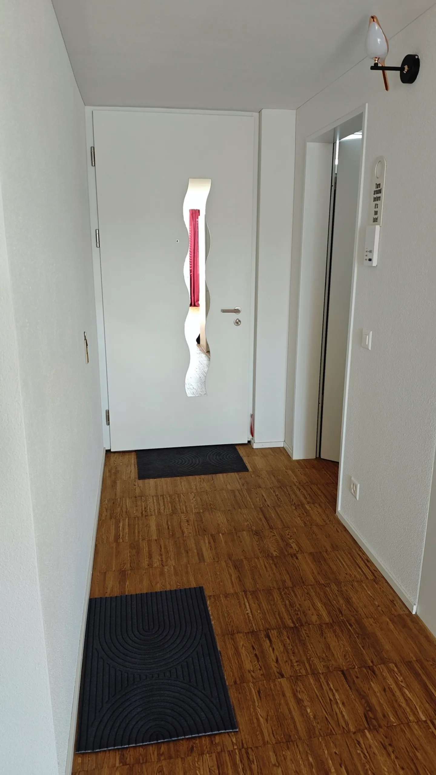 APPARTEMENT 2½ PIÈCES À EMMENBRÜCKE (LU), MEUBLÉ, TEMPORAIRE - Photo 9 sur 10