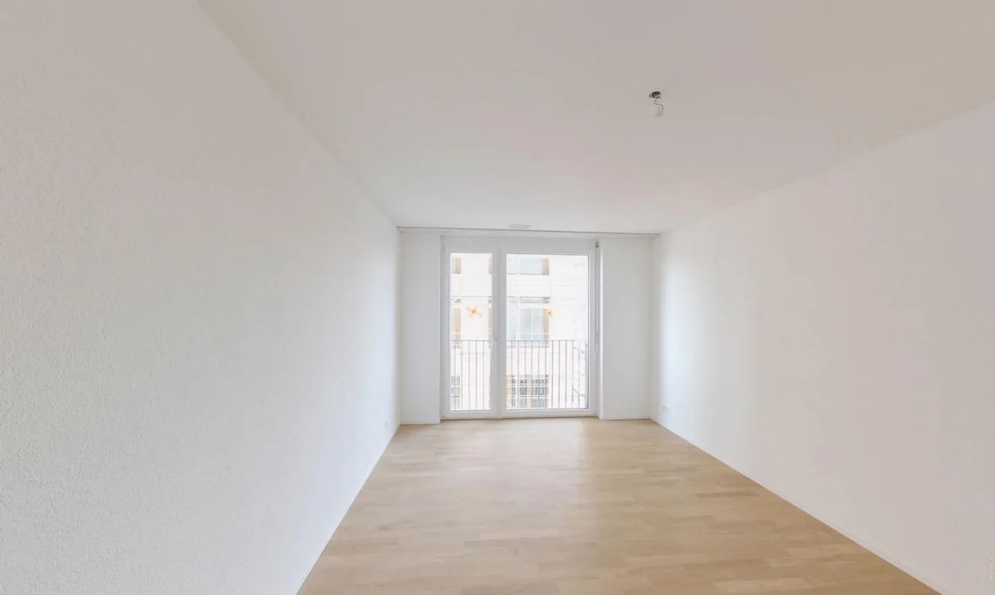 Appartement 2.5 pièces avec hauteurs sous plafond directement à la gare de Lenzburg - Photo 5 sur 6