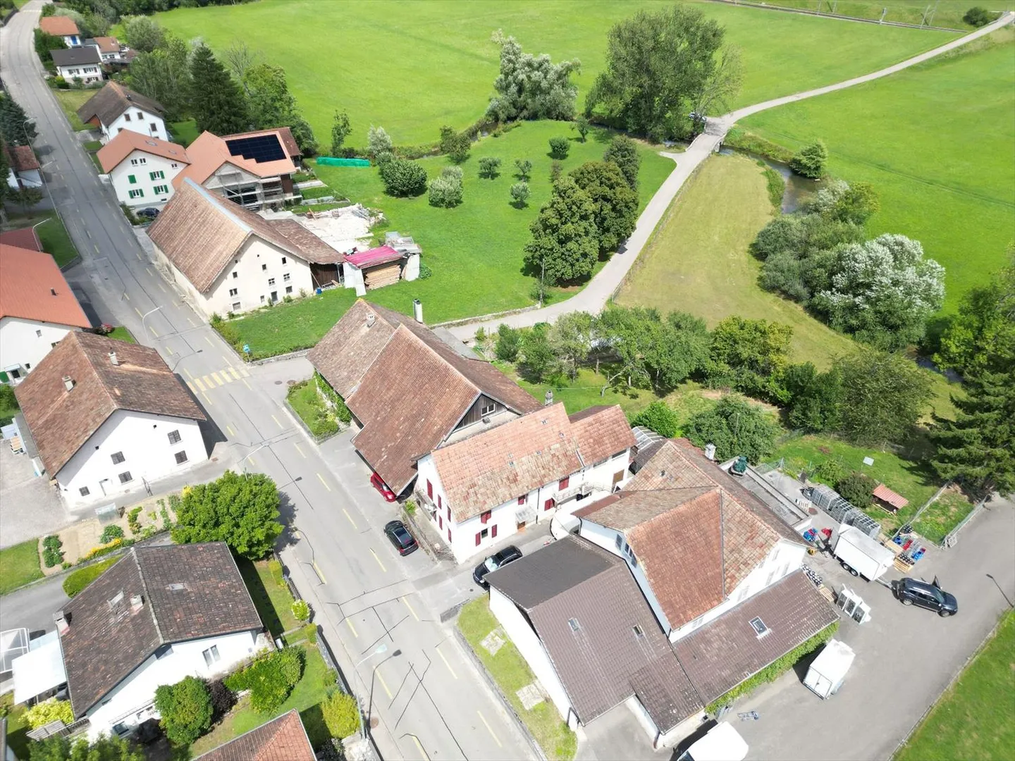 Piccolo edificio con giardino - prodotto d'investimento per sequestro a Courtemaîche - Foto 5 di 13
