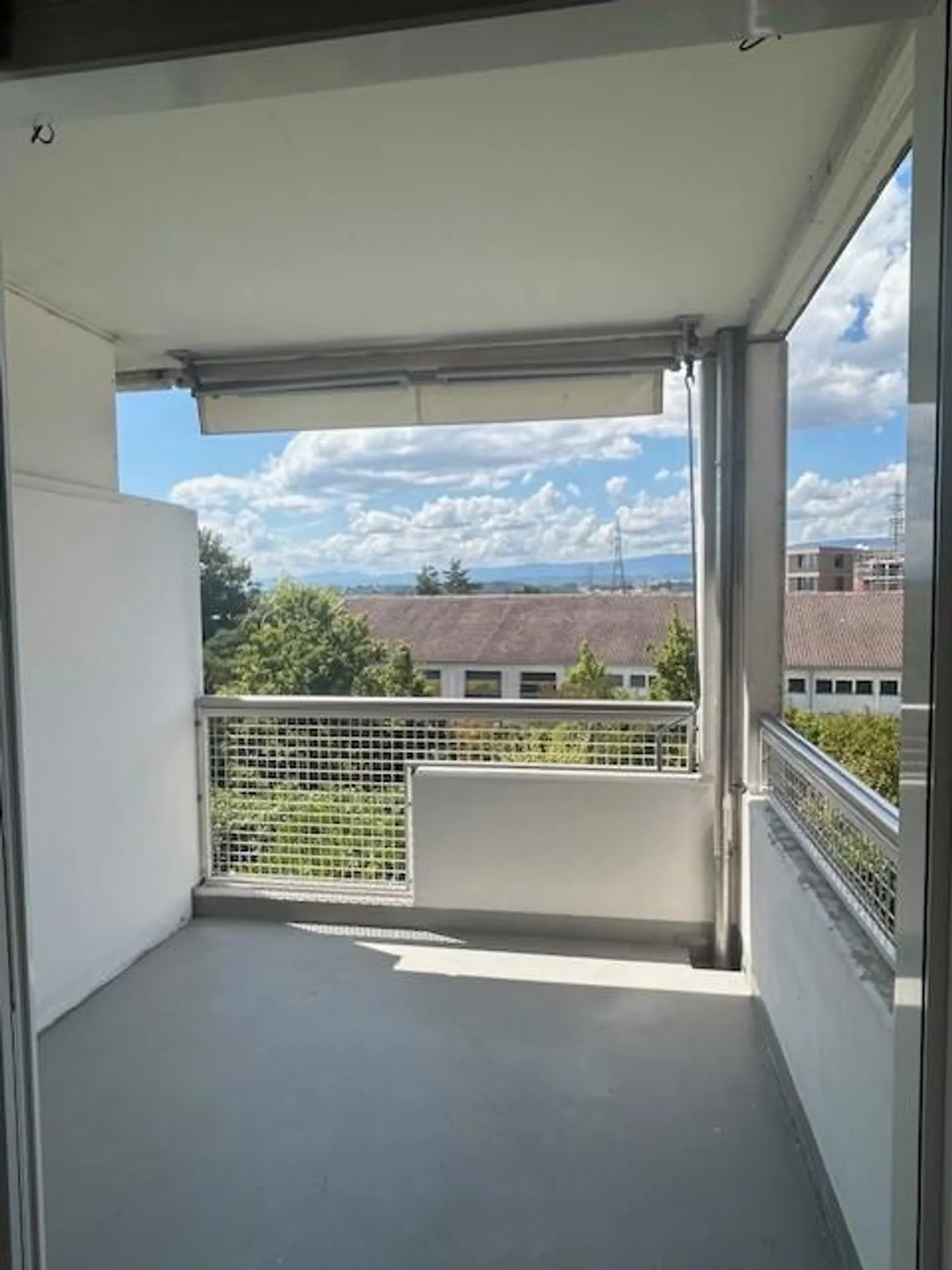 Charmantes 3-Zimmer-Wohnung in Crissier - Foto 1 von 8