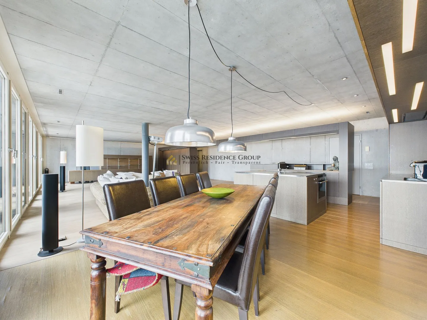Partially furnished, high-quality and exclusive loft in Zurich - Photo 7 of 8