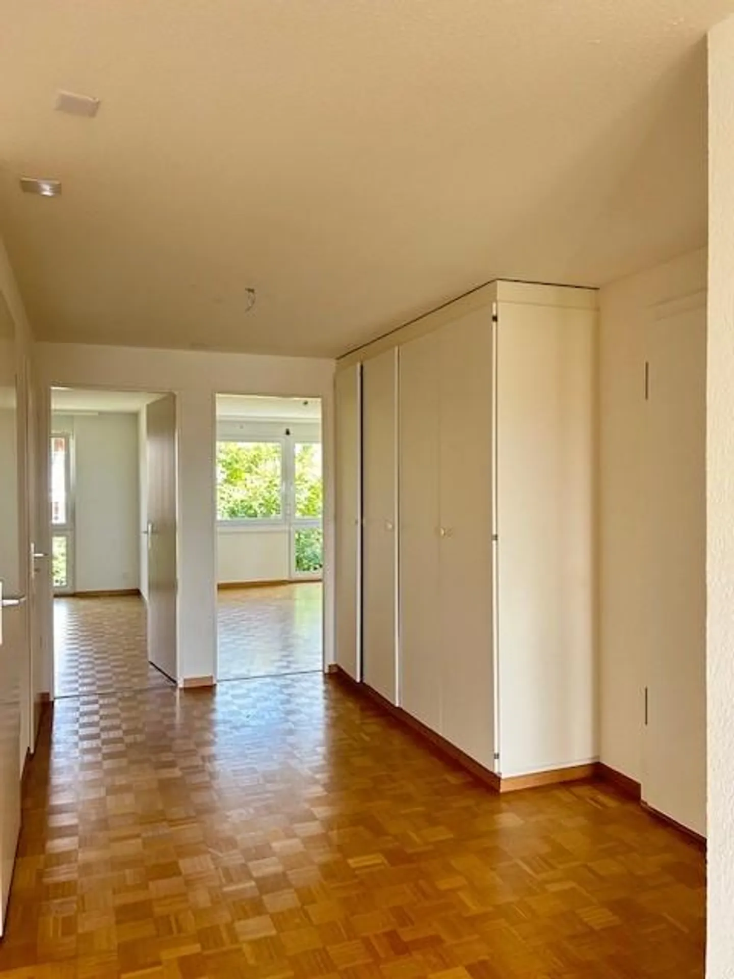 Charmantes 3-Zimmer-Wohnung in Crissier - Foto 4 von 8