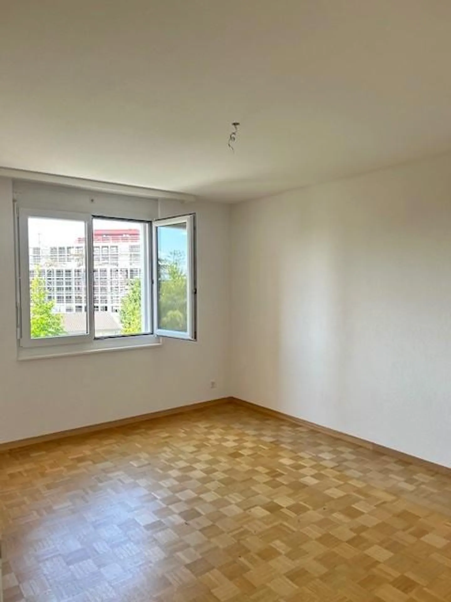 Charmantes 3-Zimmer-Wohnung in Crissier - Foto 5 von 8