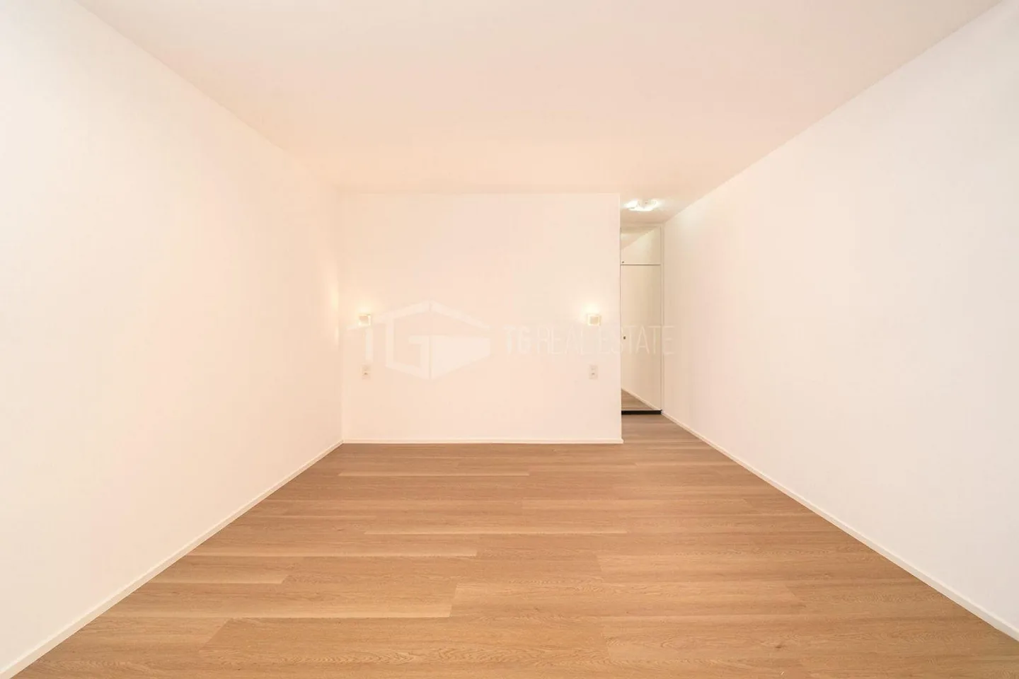 DUPLEX MIT GARTEN IM ZENTRUM VON LUGANO - Foto 9 von 14