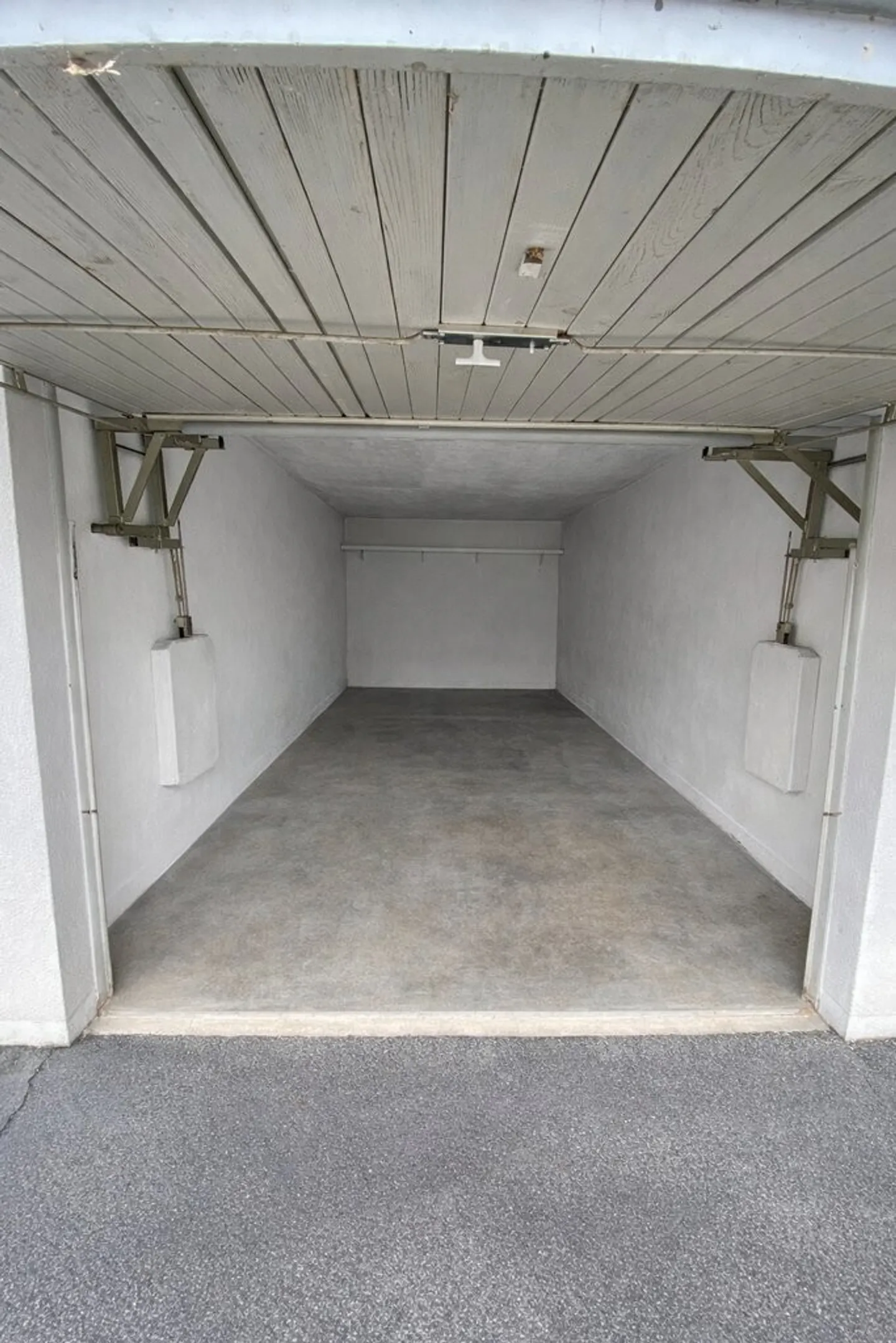 Individual Garage in Pully - Photo 2 of 2